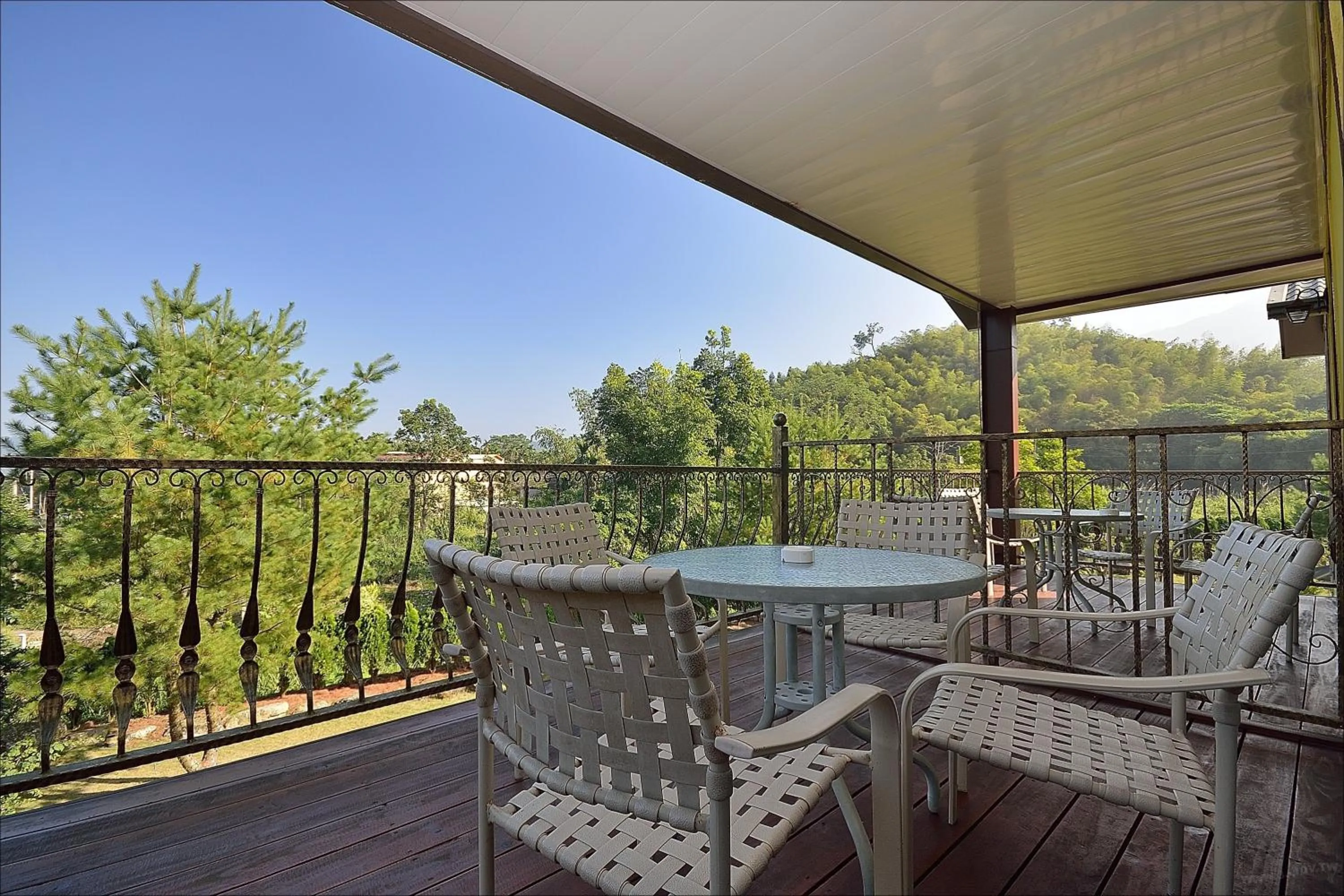 Balcony/Terrace in Sitou Peach Villa B&B