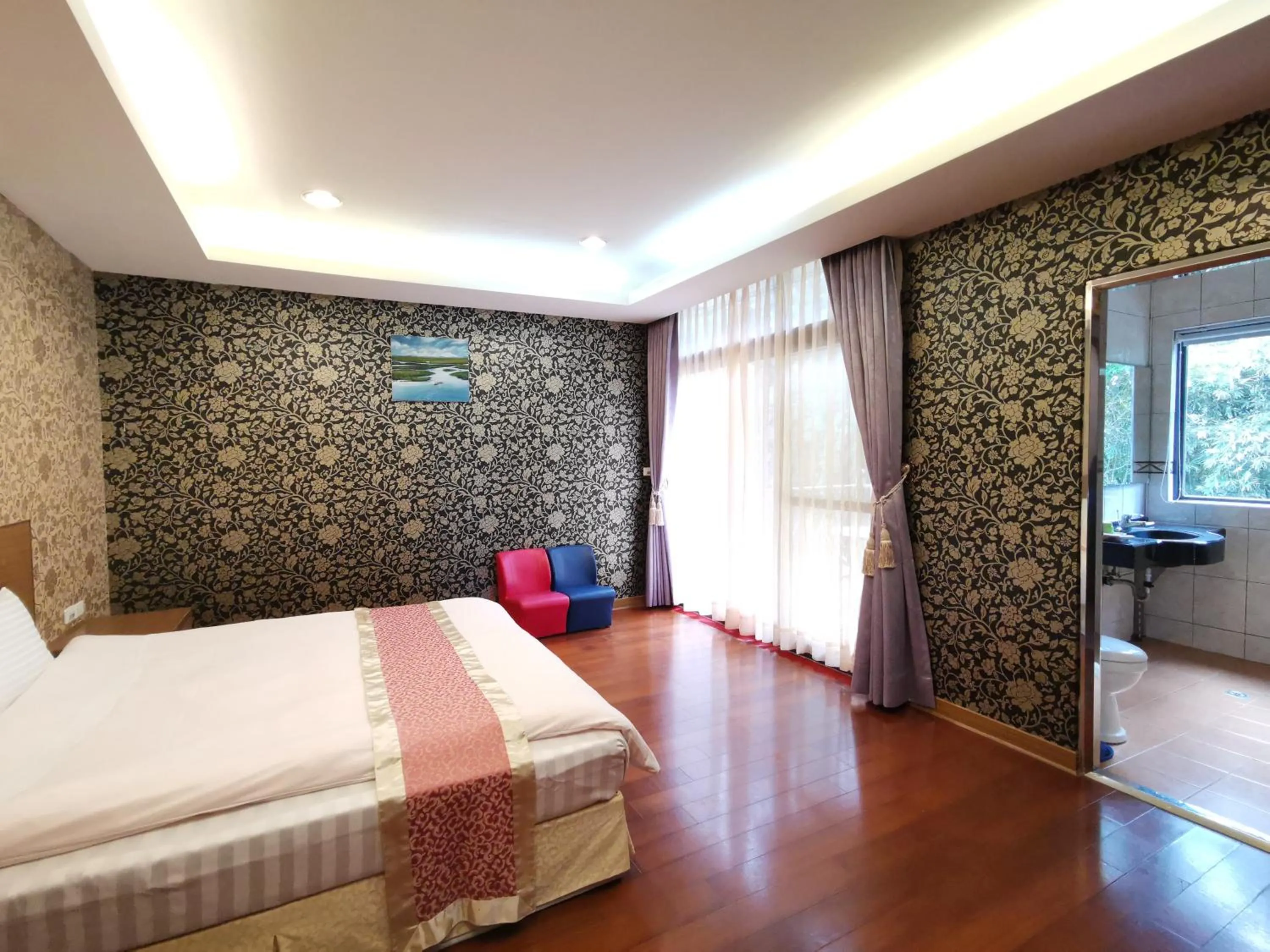 Photo of the whole room, Bed in Sitou Peach Villa B&B