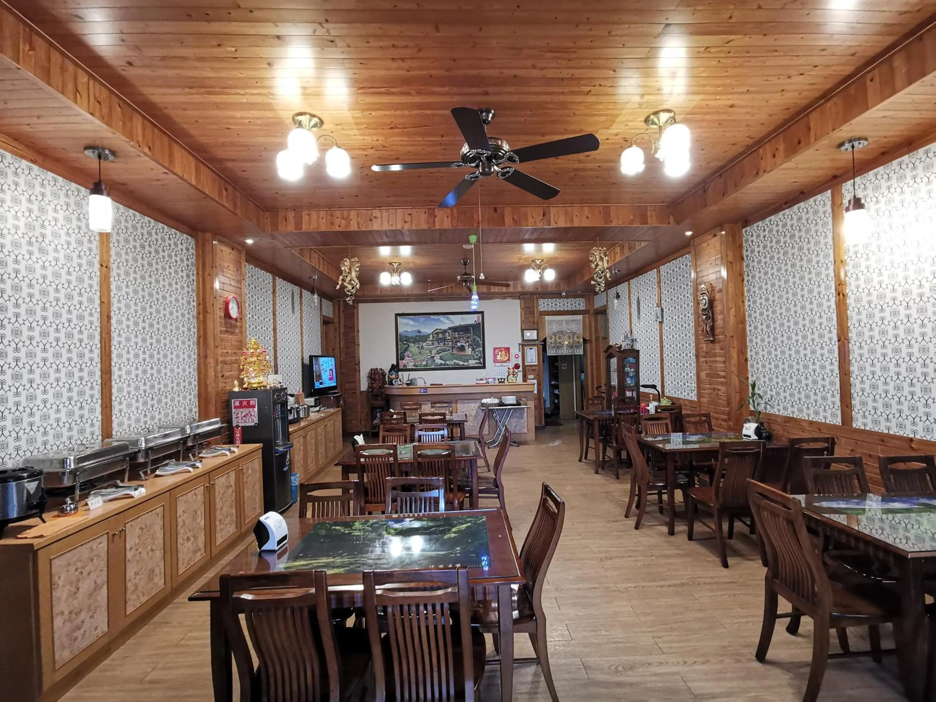 Communal lounge/ TV room in Sitou Peach Villa B&B