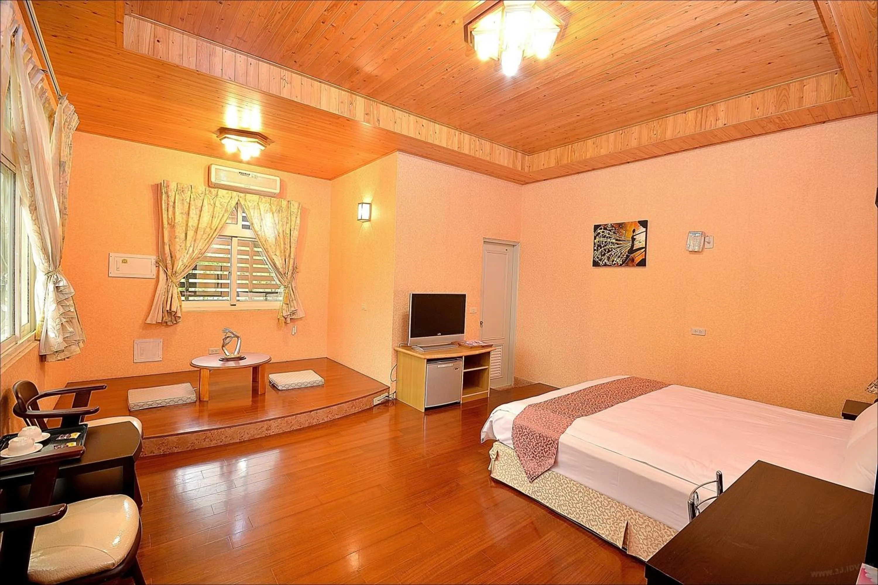Photo of the whole room, Bed in Sitou Peach Villa B&B
