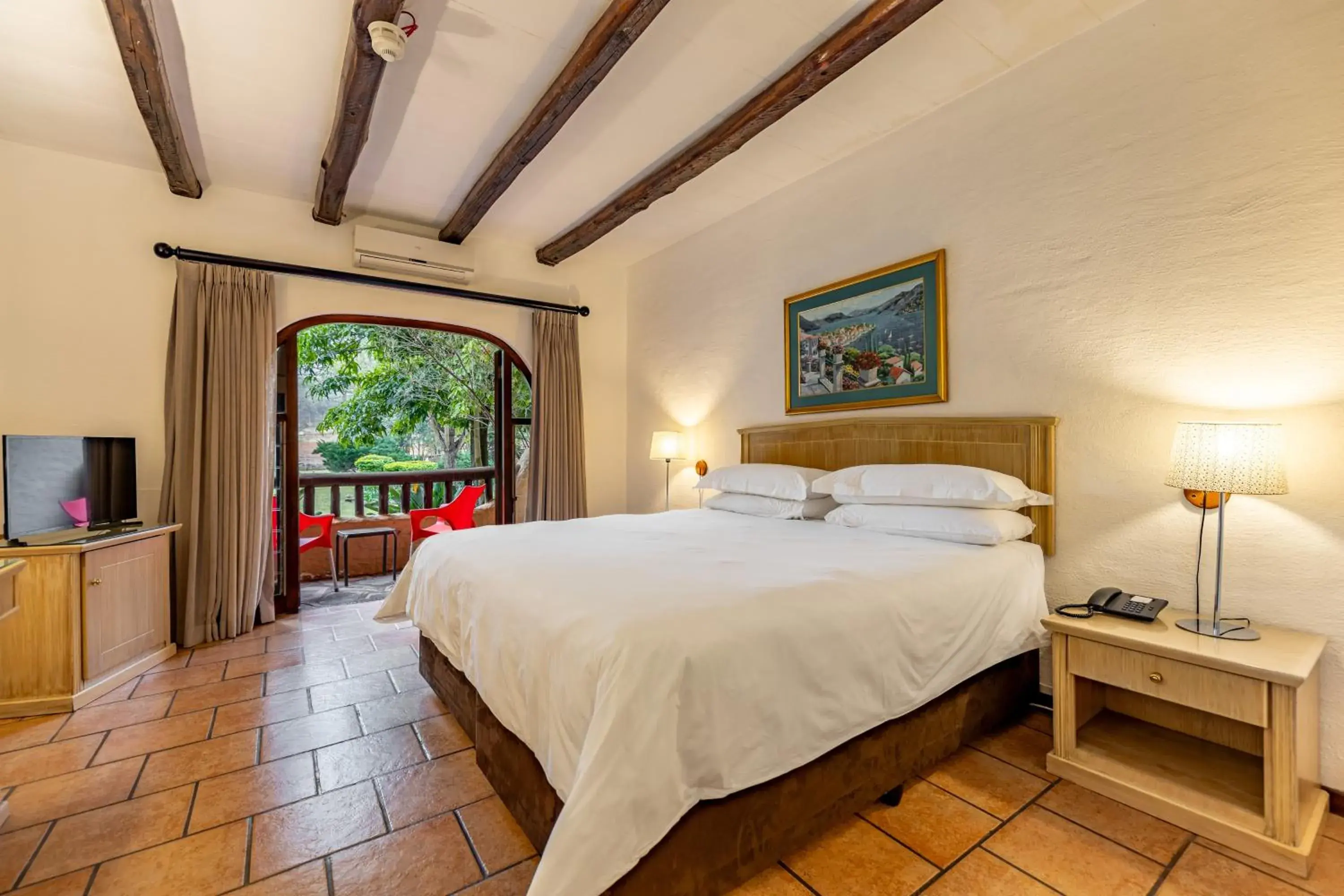 Standard King or Twin Room with Garden View - single occupancy in Malaga Hotel Standard King or Twin Room with Garden View - single occupancy in Malaga Hotel