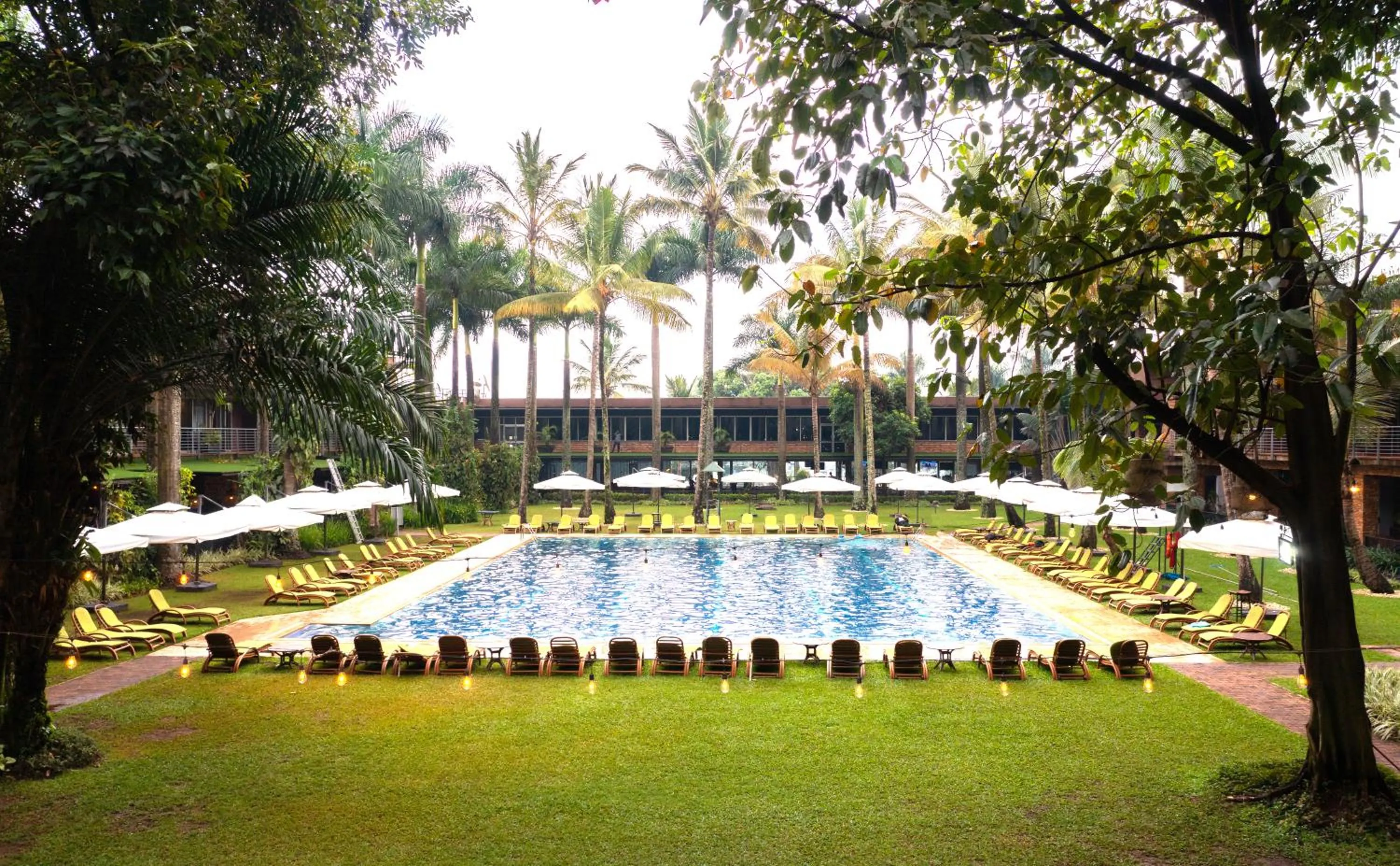 Property building in Kabira Country Club