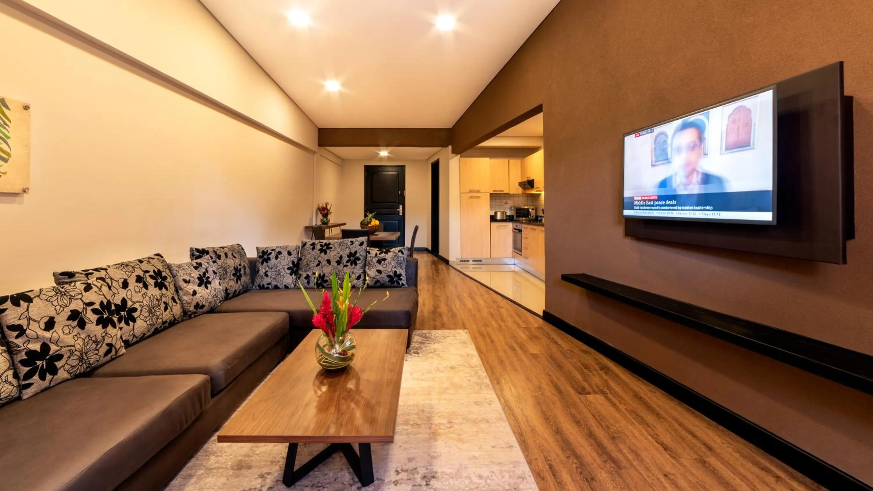 TV and multimedia in Kabira Country Club