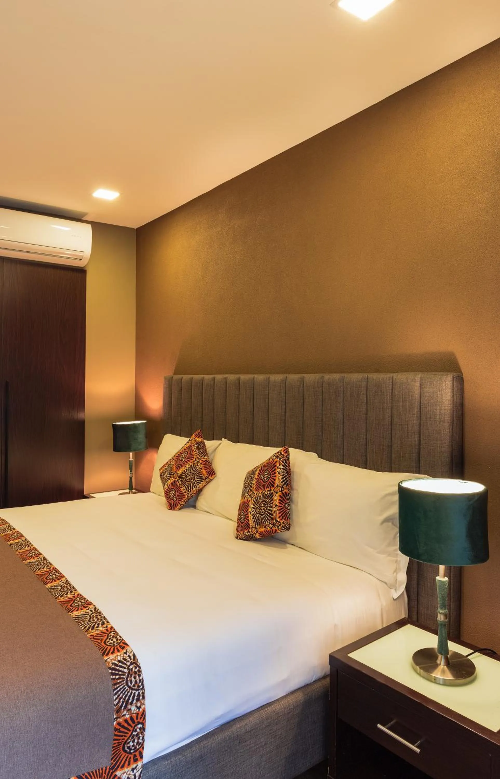 Bedroom, Bed in Kabira Country Club