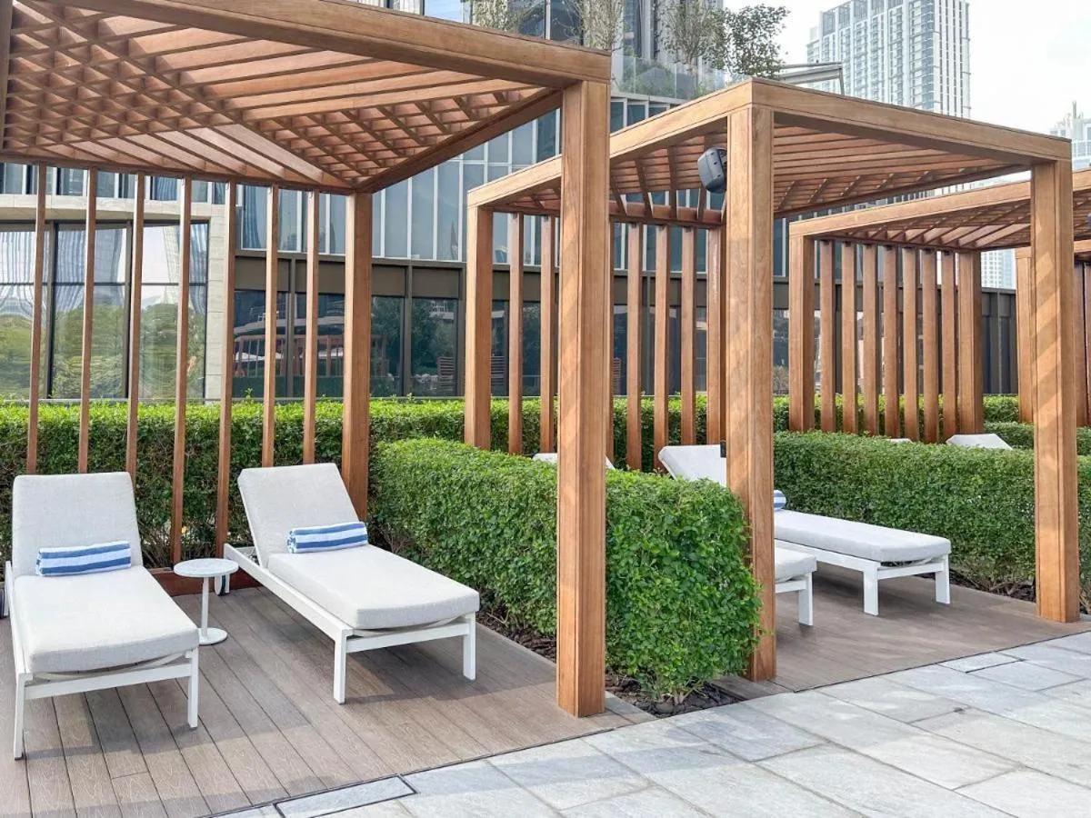 Swimming pool in Luxury 1BR The Address Opera, Downtown Dubai