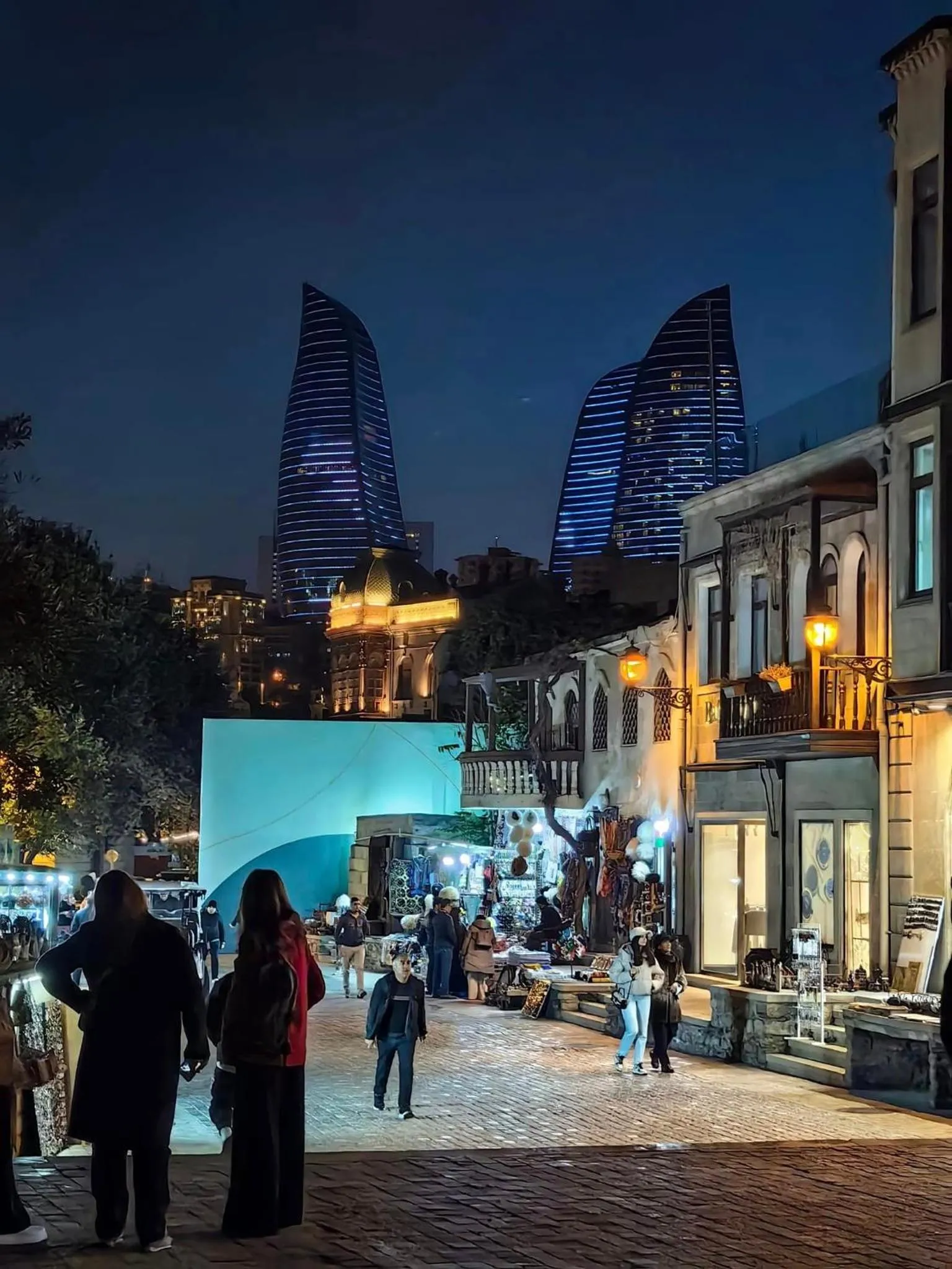 Neighbourhood in R Studios Old Baku