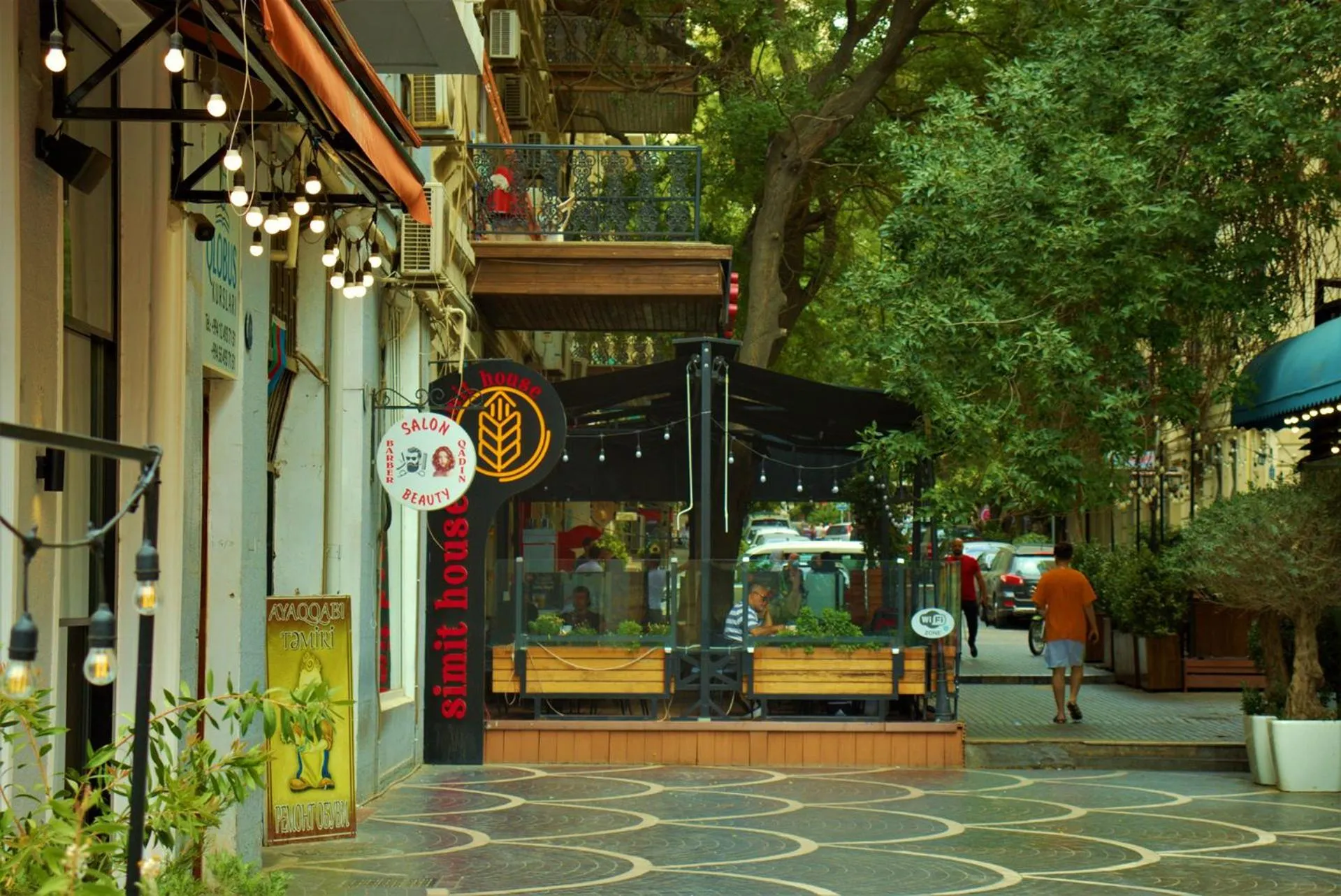 Neighbourhood in R Studios Old Baku