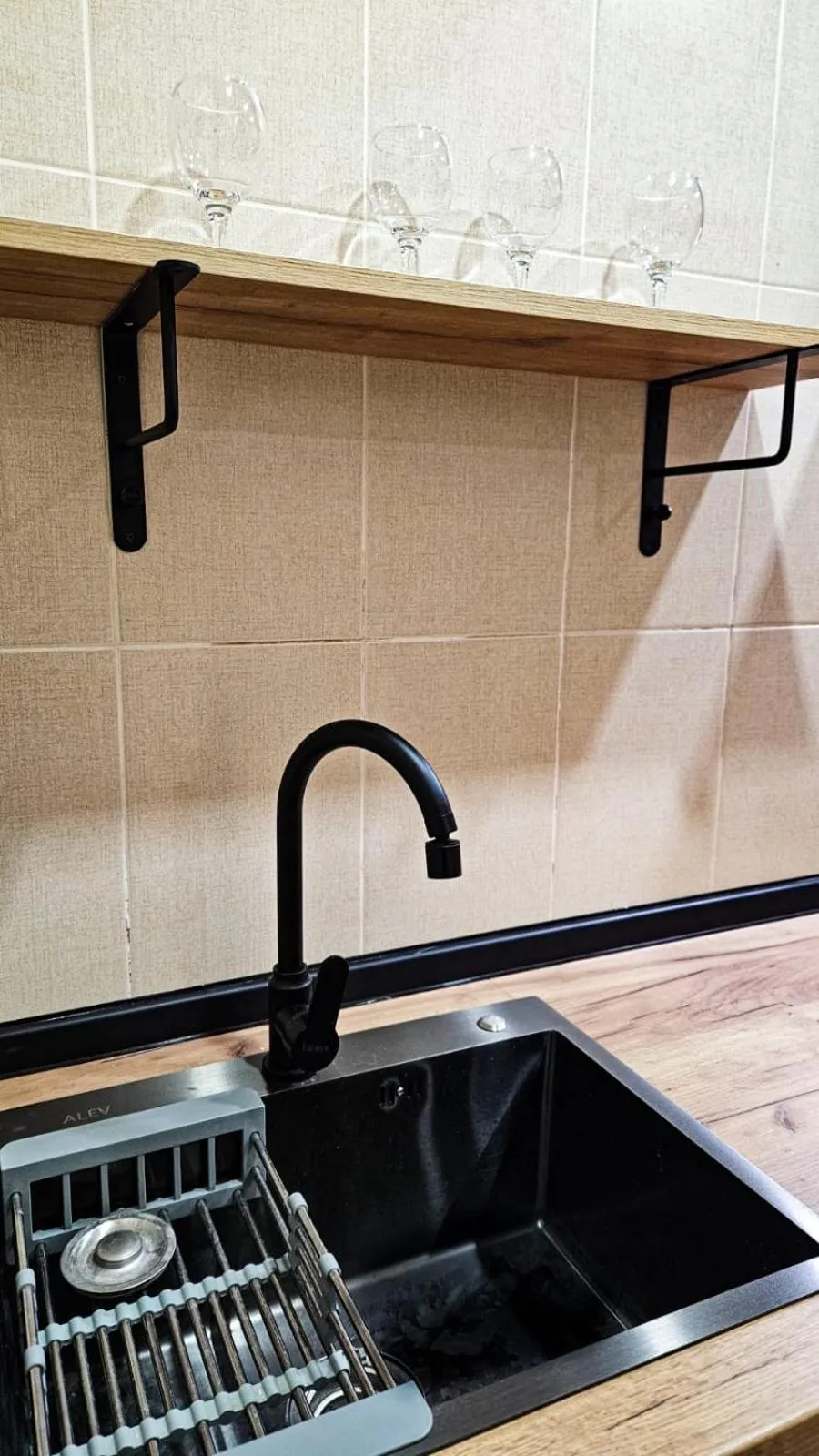 Kitchen or kitchenette in R Studios Old Baku