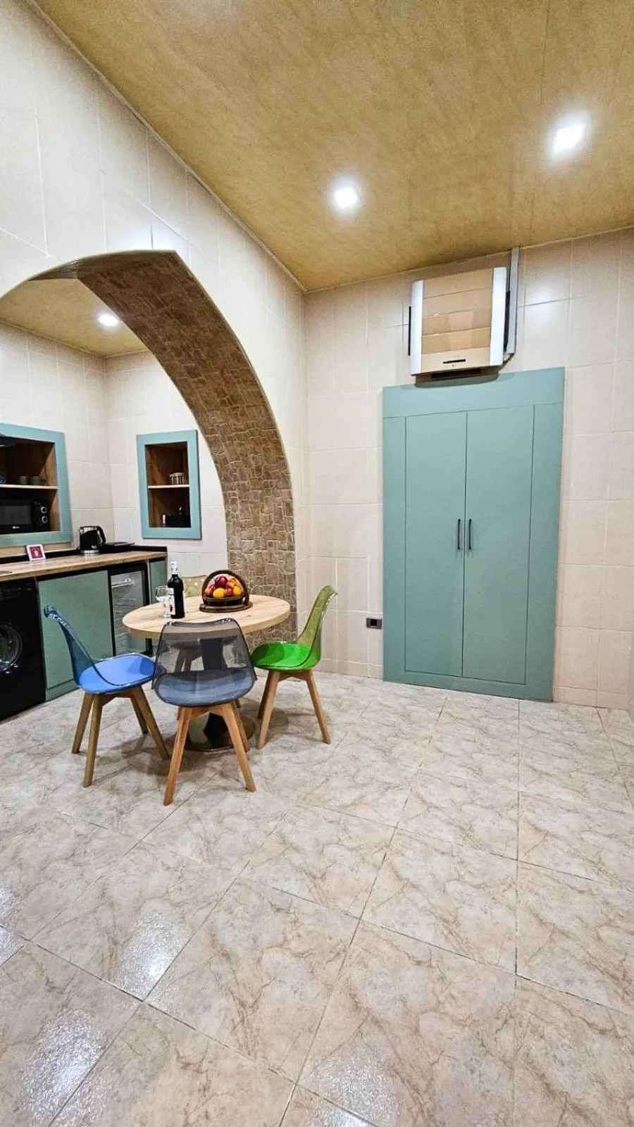 Kitchen or kitchenette in R Studios Old Baku