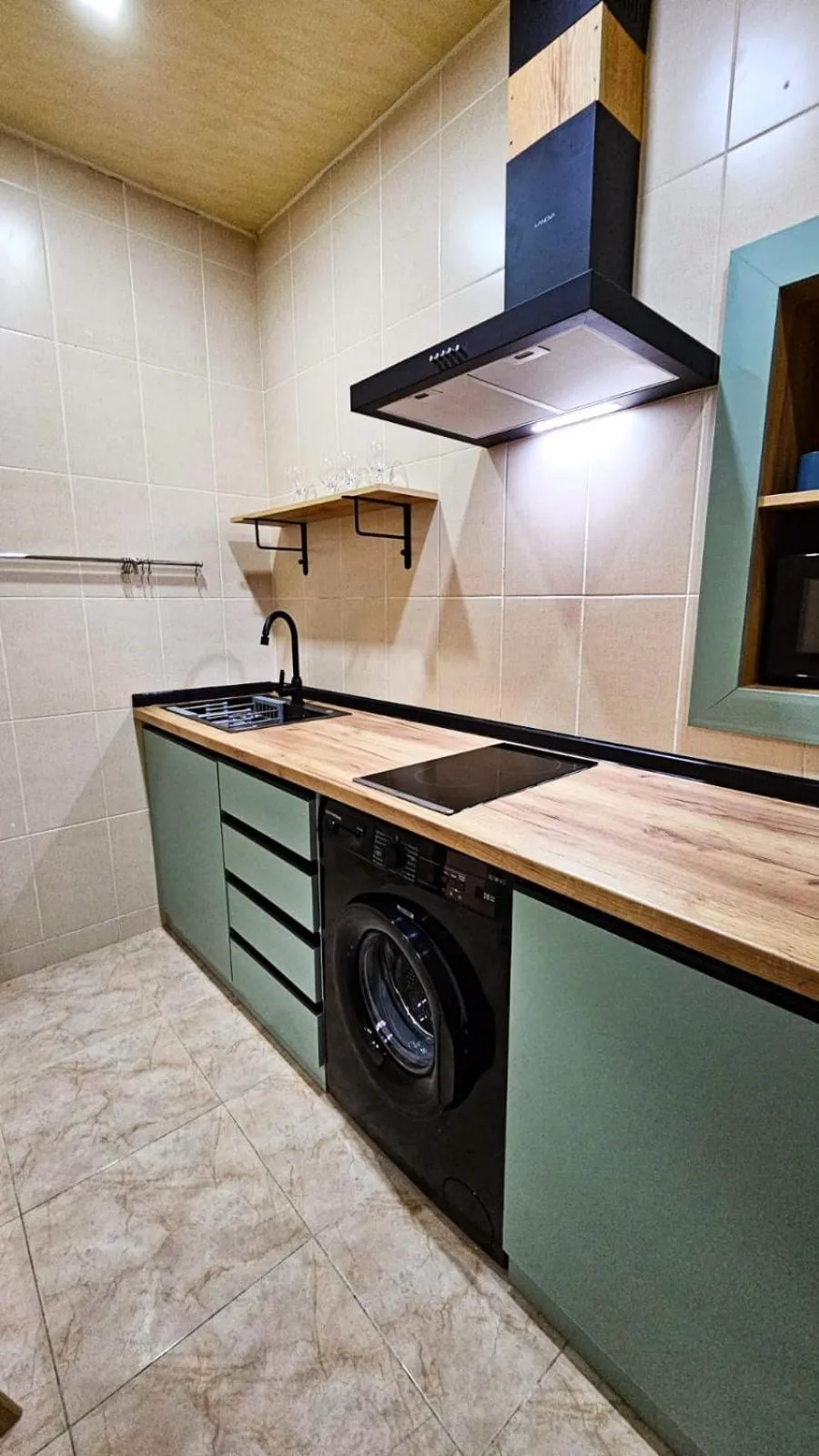 Kitchen or kitchenette in R Studios Old Baku