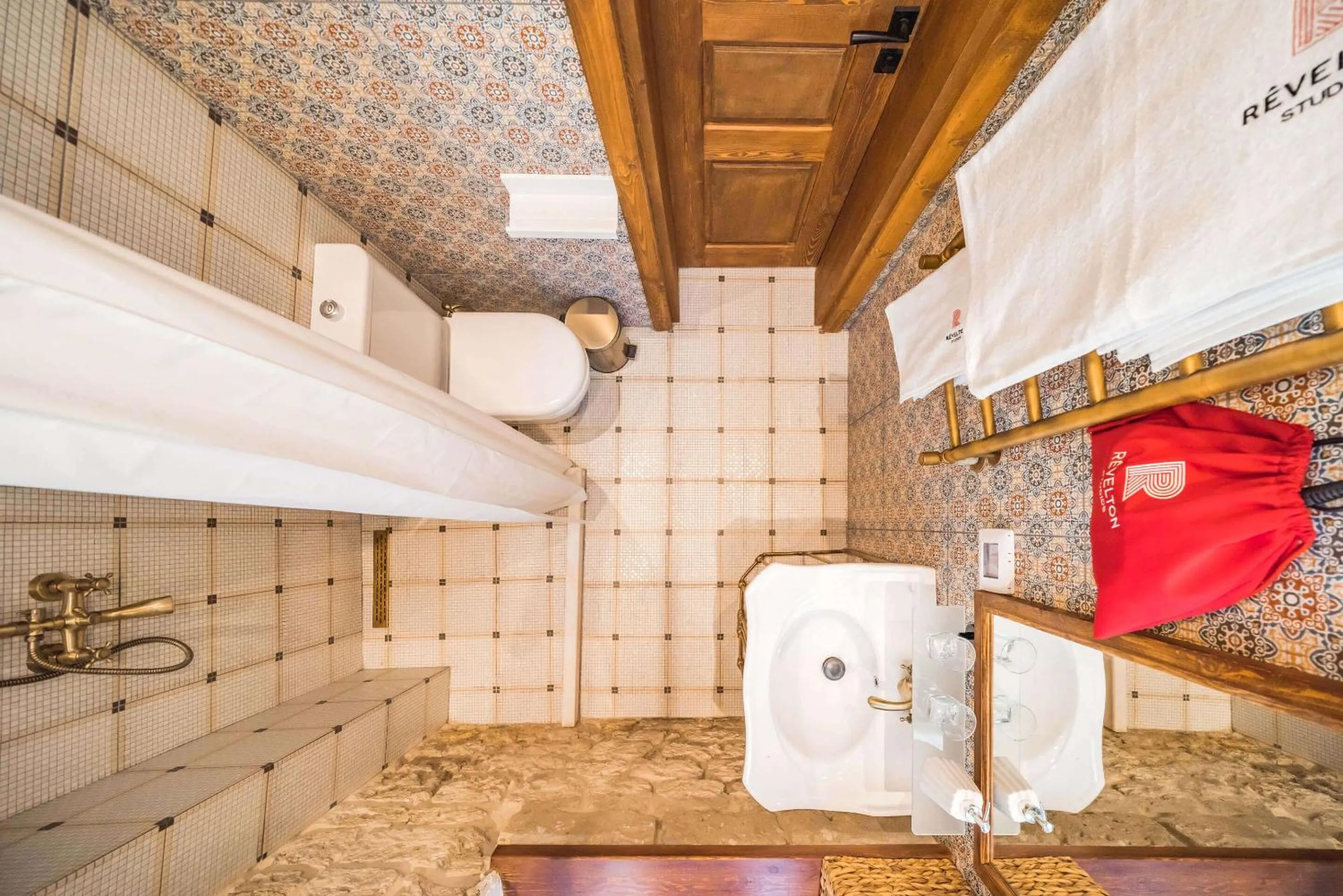 Toilet in R Studios Old Baku