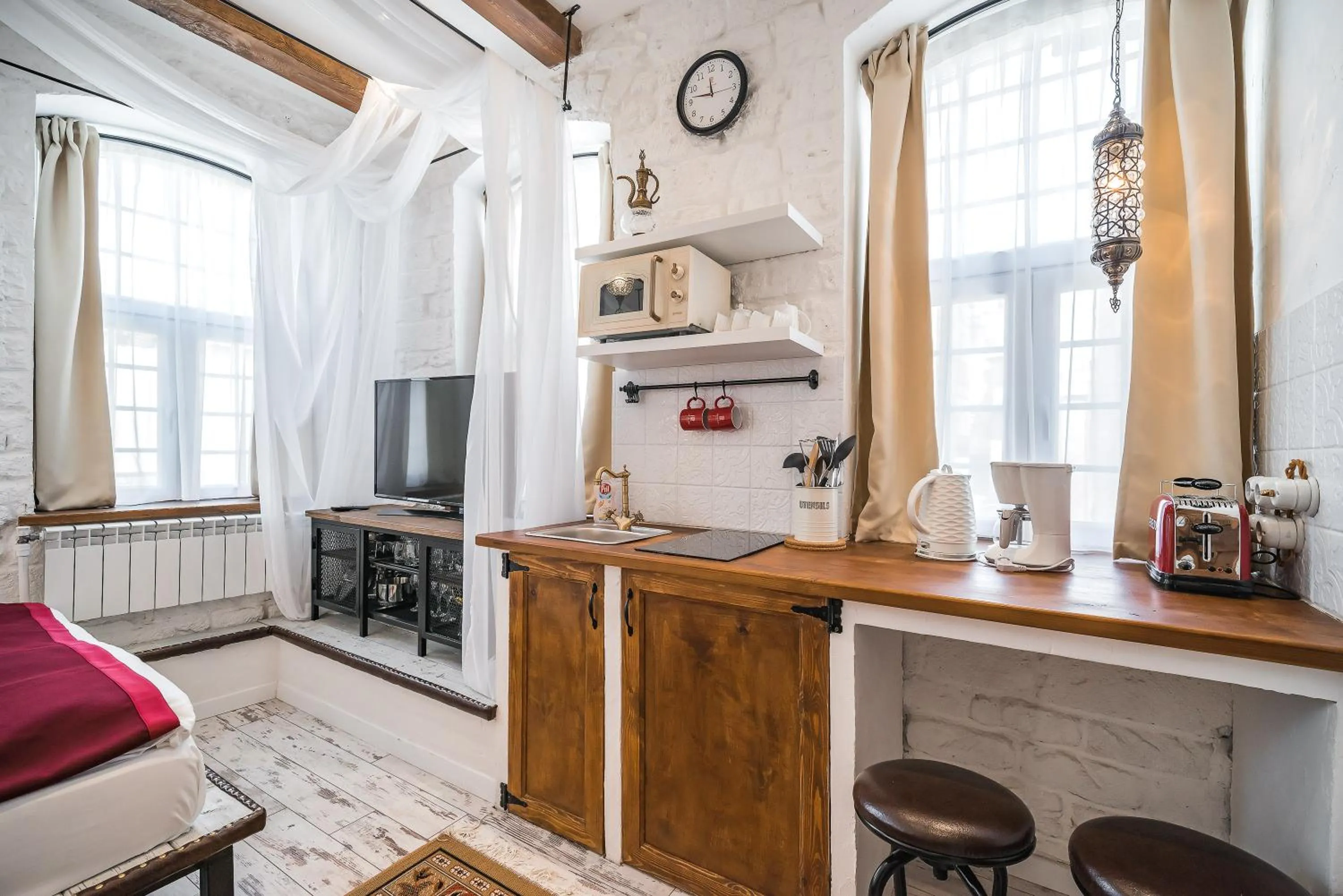 TV and multimedia in R Studios Old Baku