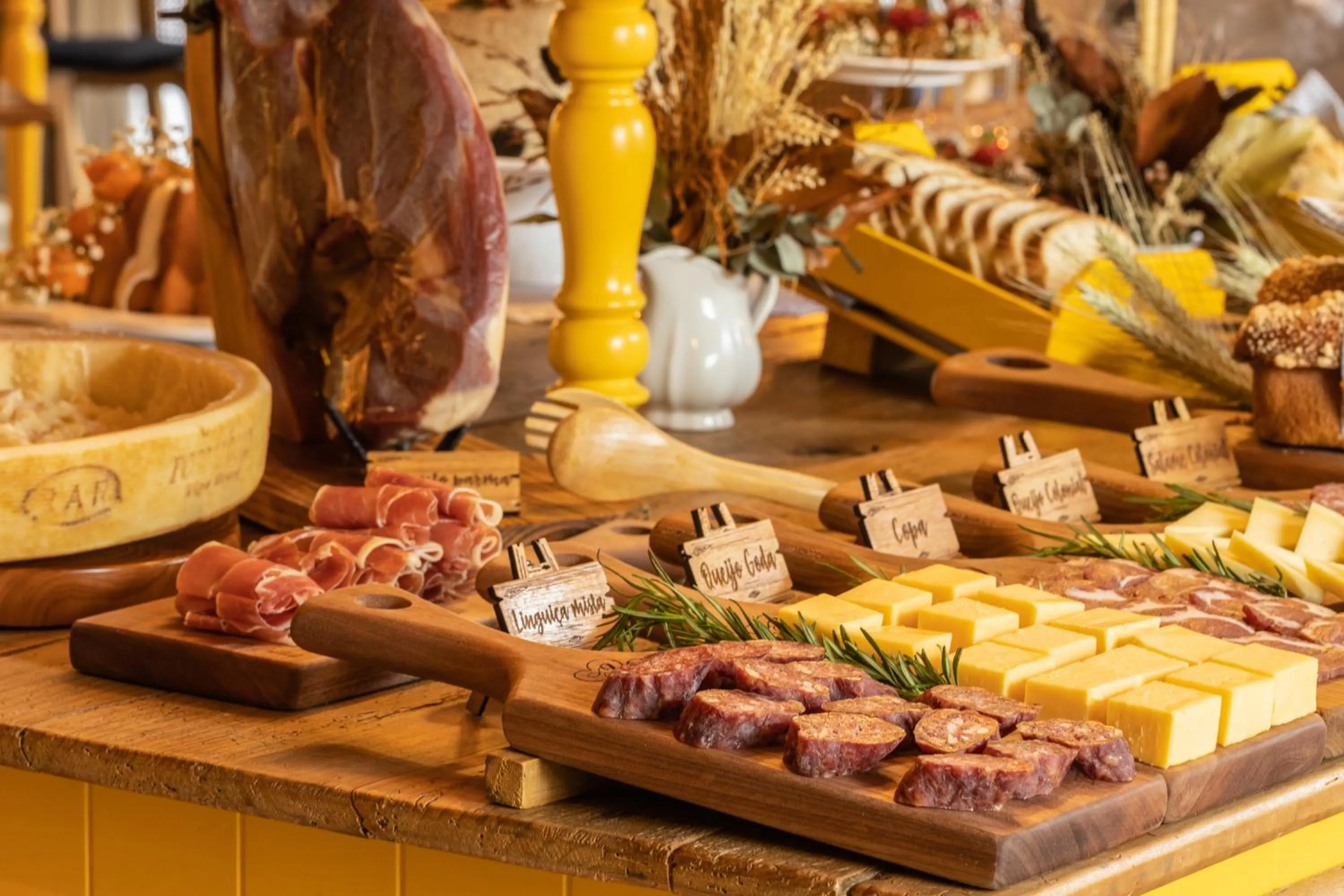 Breakfast in Hotel Valle Dincanto