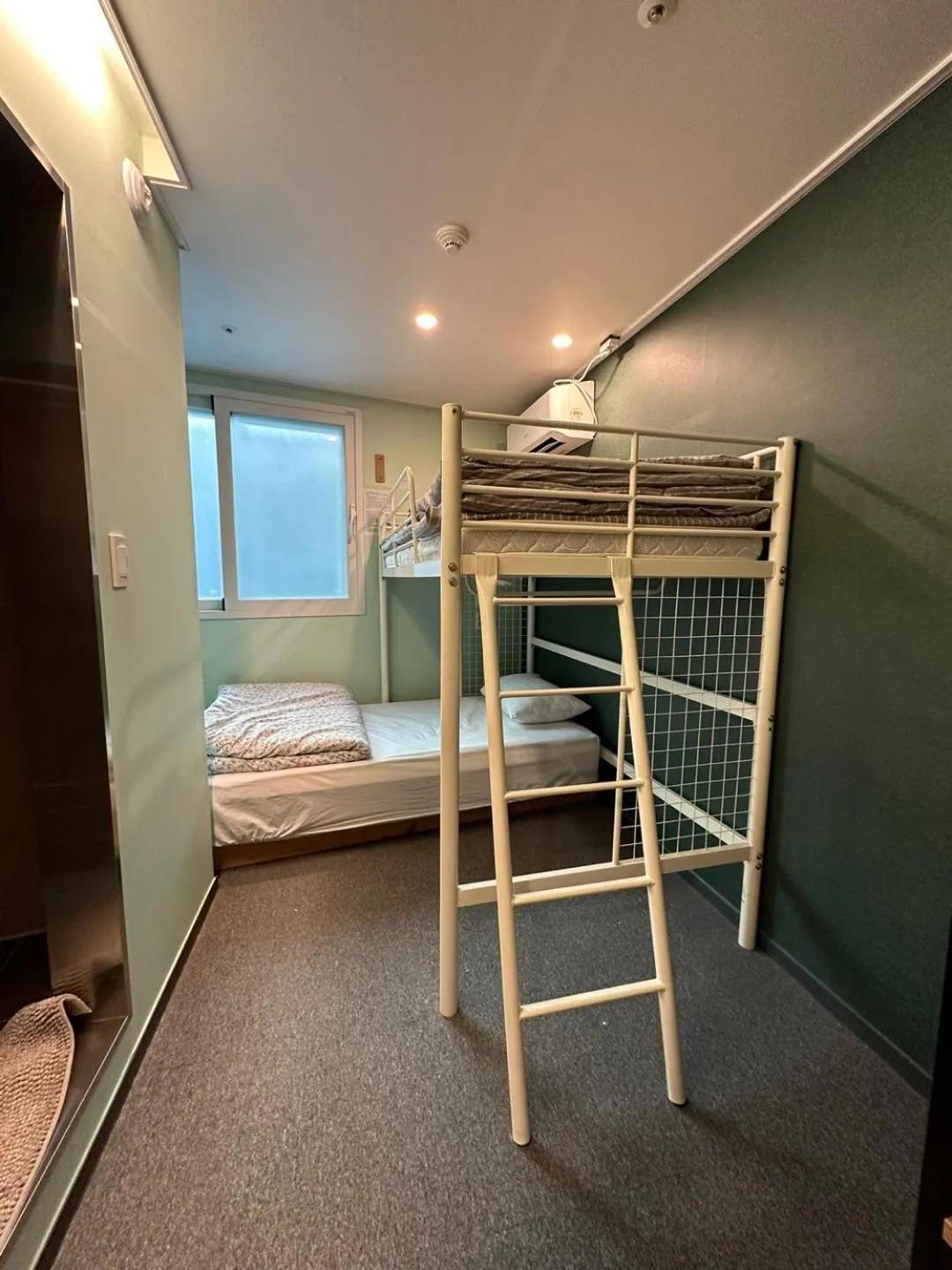 Bed in R Guesthouse Jongmyo