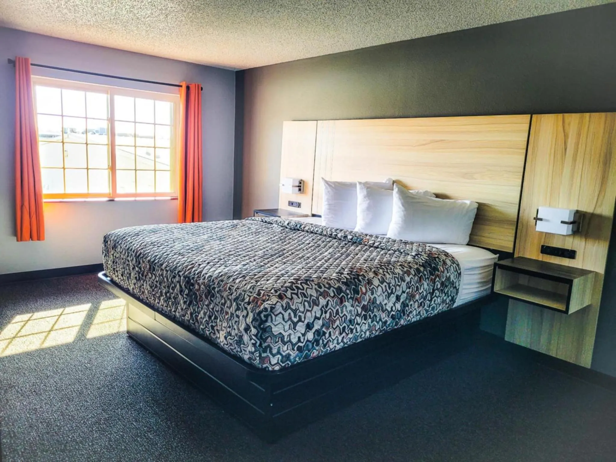 Bed in The Northwest Inn