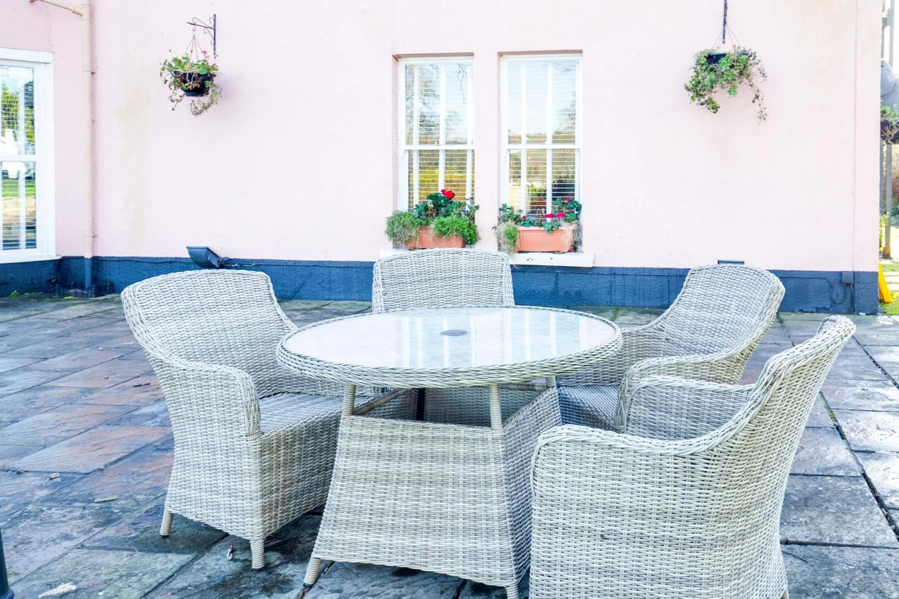 Garden in OYO Lamphey Hall