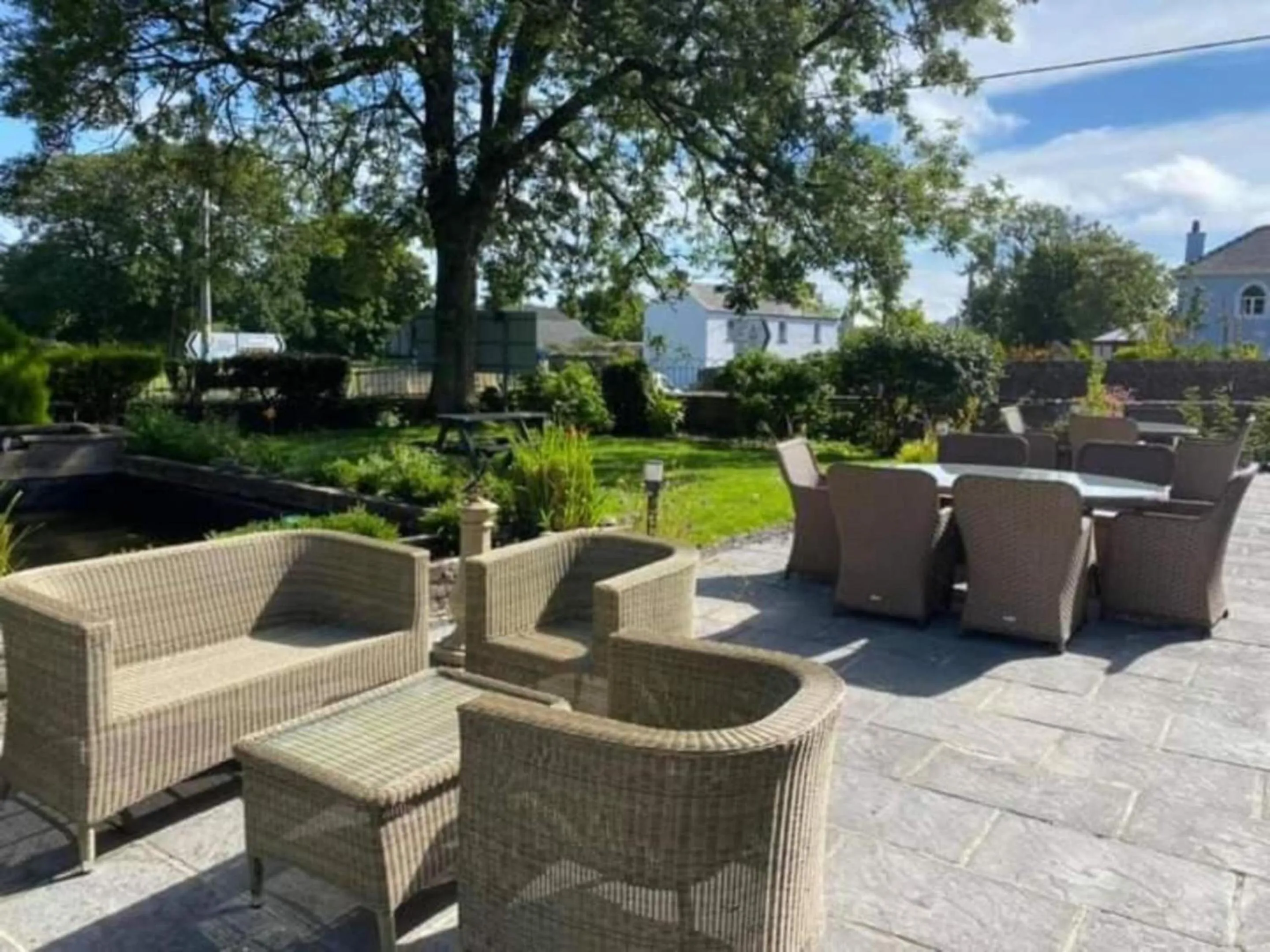 Patio in OYO Lamphey Hall
