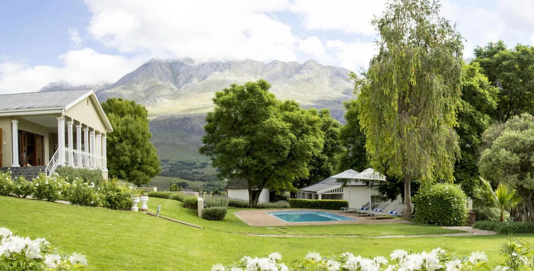 Property building in Swartberg Country Manor