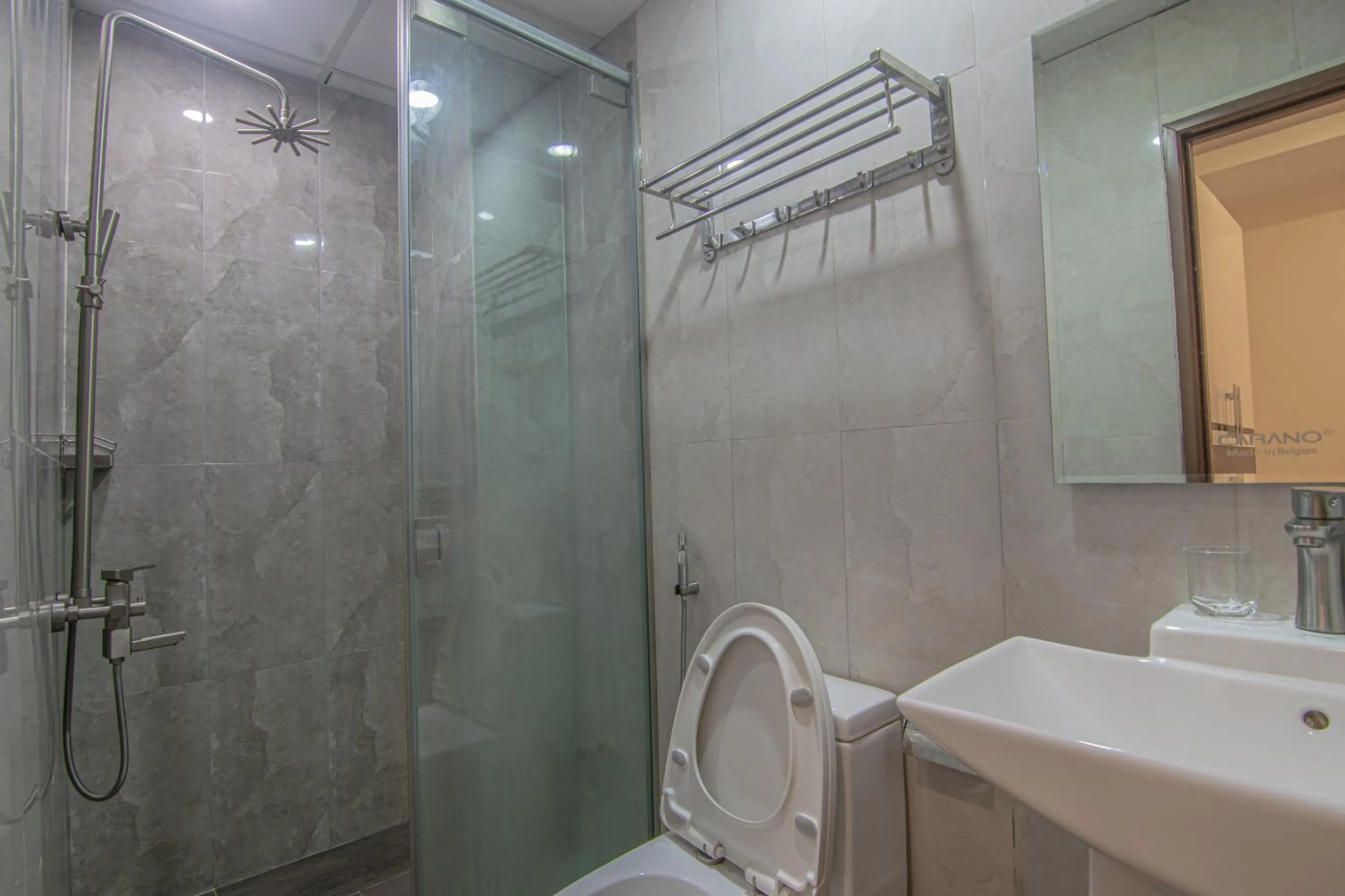 Shower, Bathroom in Local Home Pham Ngu Lao