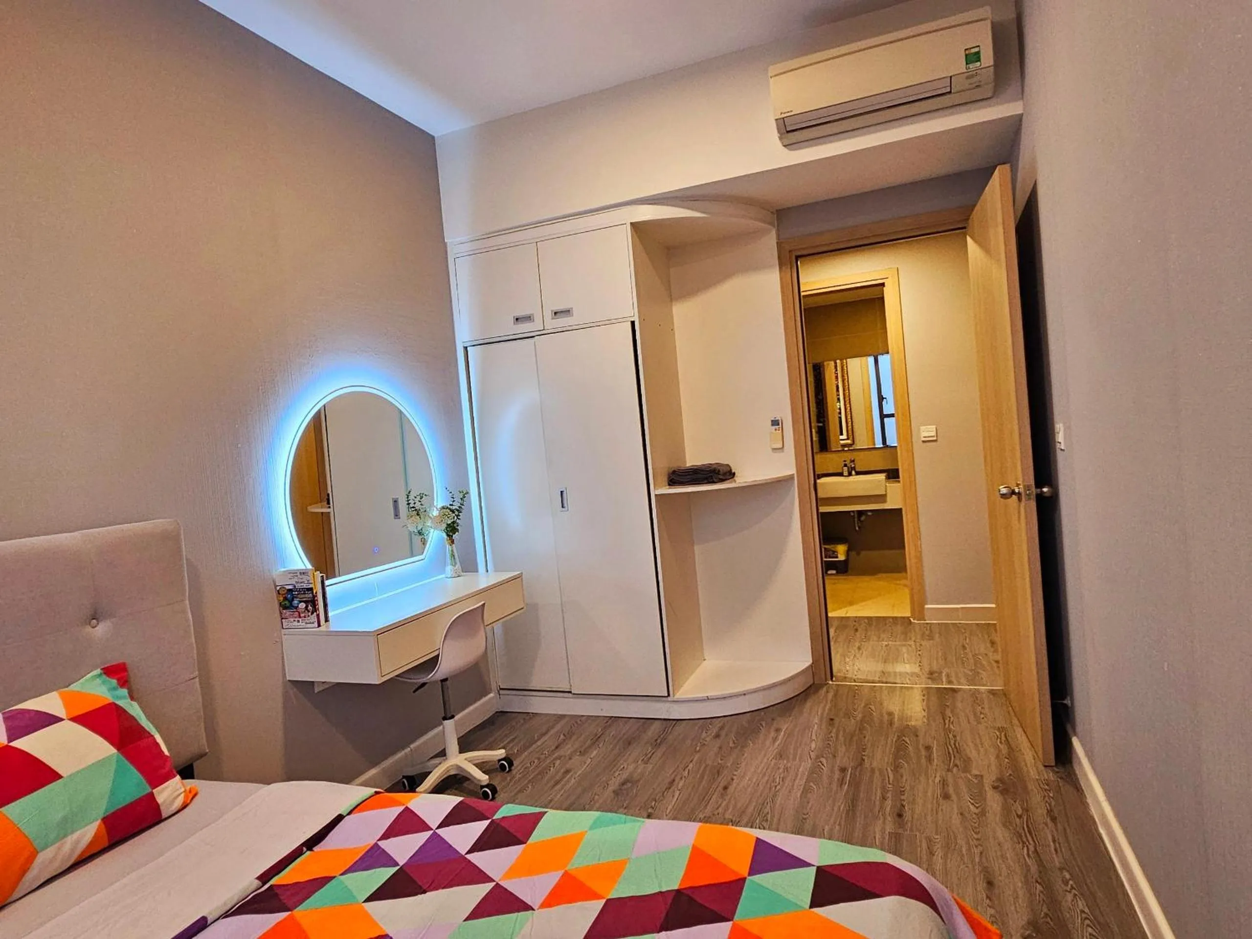 Bed in Local Home Pham Ngu Lao