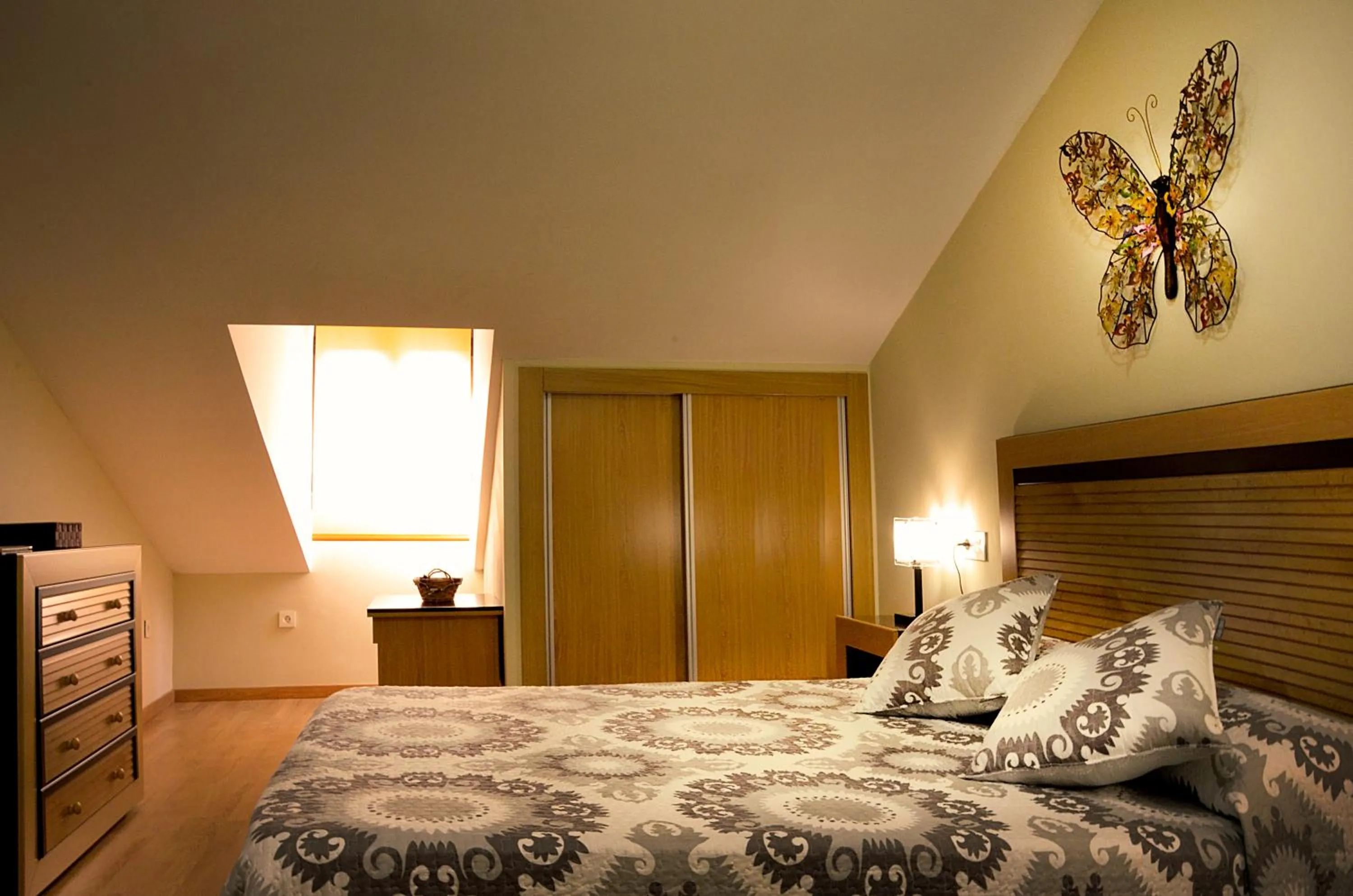 Bedroom, Bed in Apartamentos Turísticos Cúllar Vega