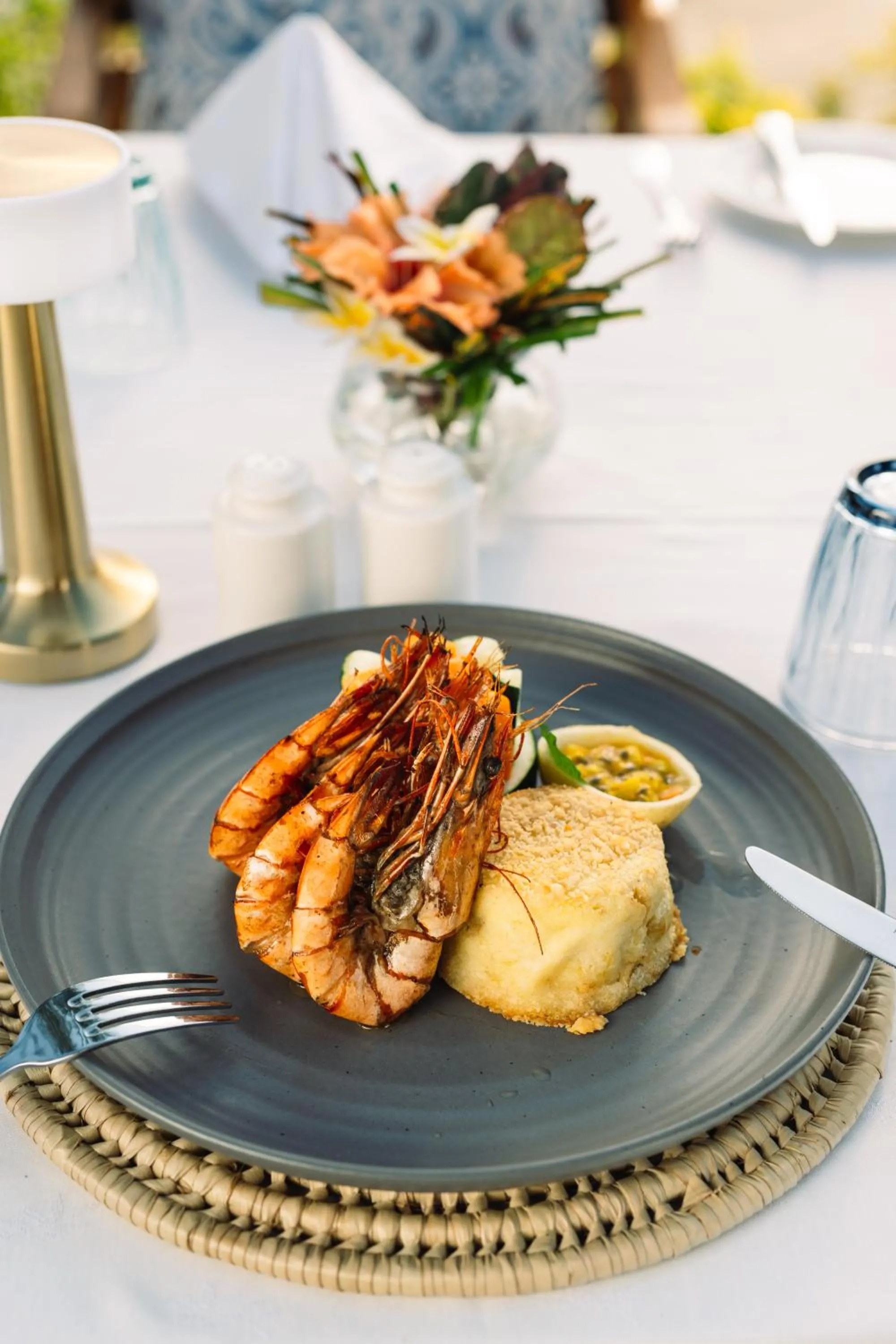 Food and drinks in Kisiwa on the Beach