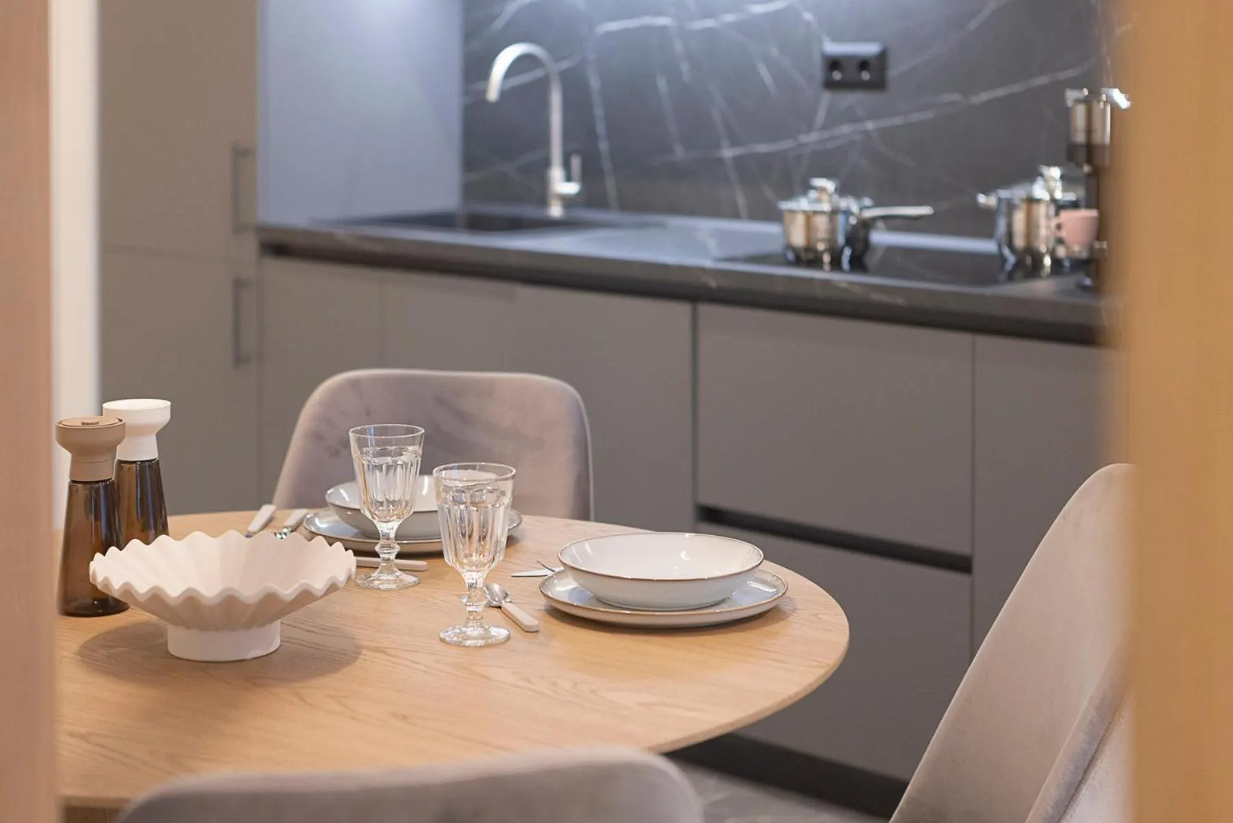 Kitchen or kitchenette in Urban Folks Svolou