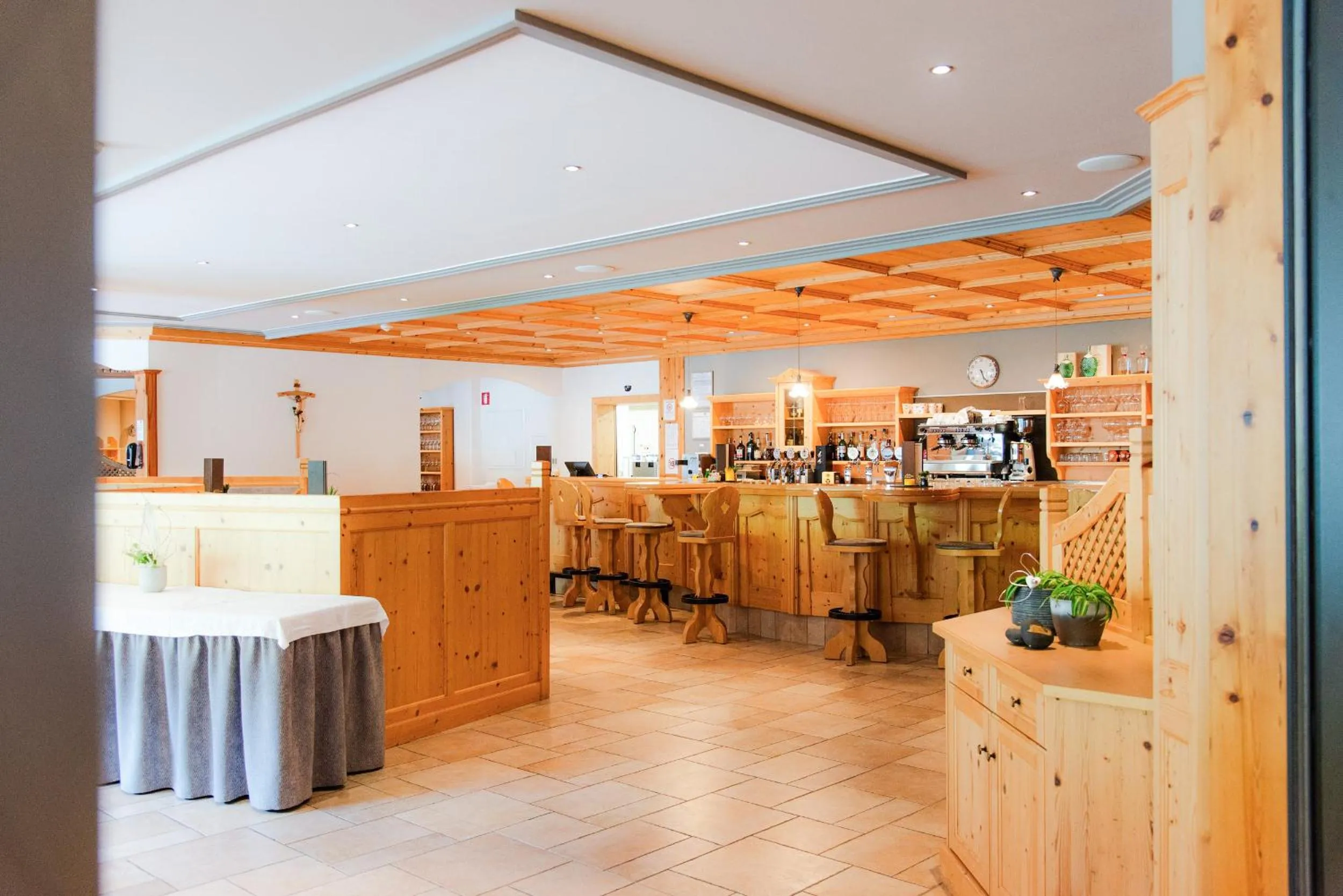 Lounge or bar in Wellness-Sporthotel Ratschings