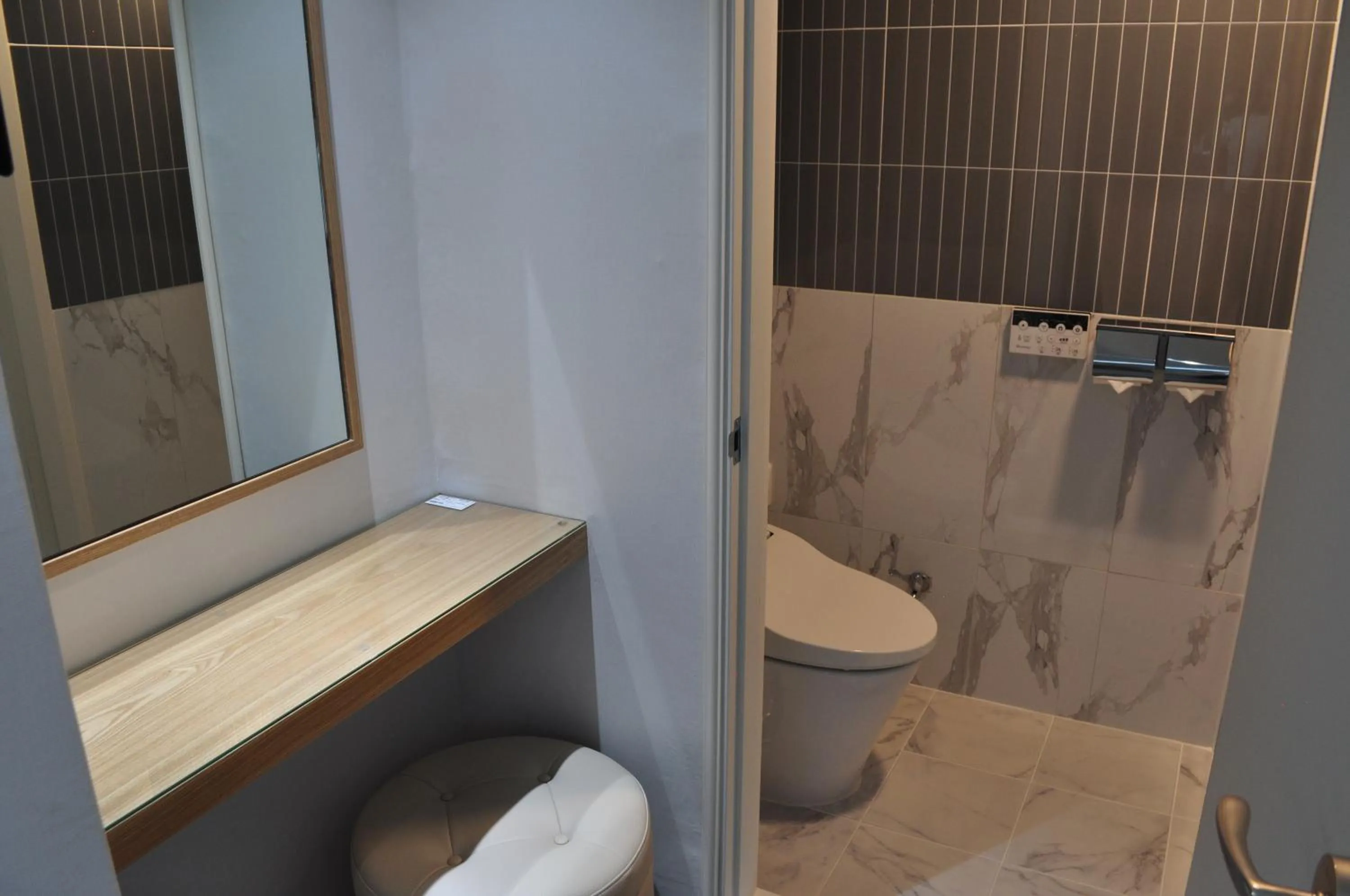 Shower in HOUND Hotel Sangmu