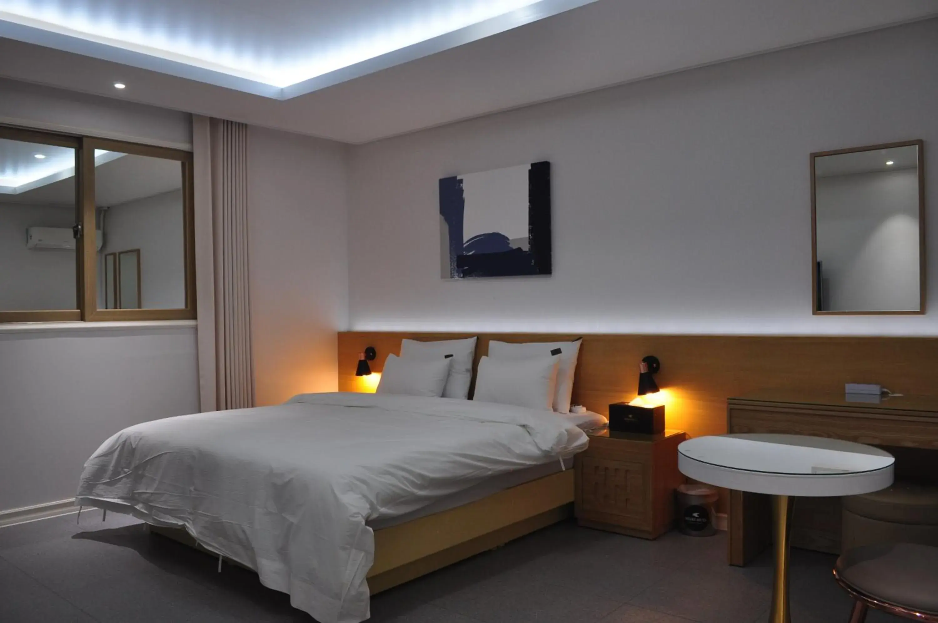 Deluxe Double Room in HOUND Hotel Sangmu Deluxe Double Room in HOUND Hotel Sangmu