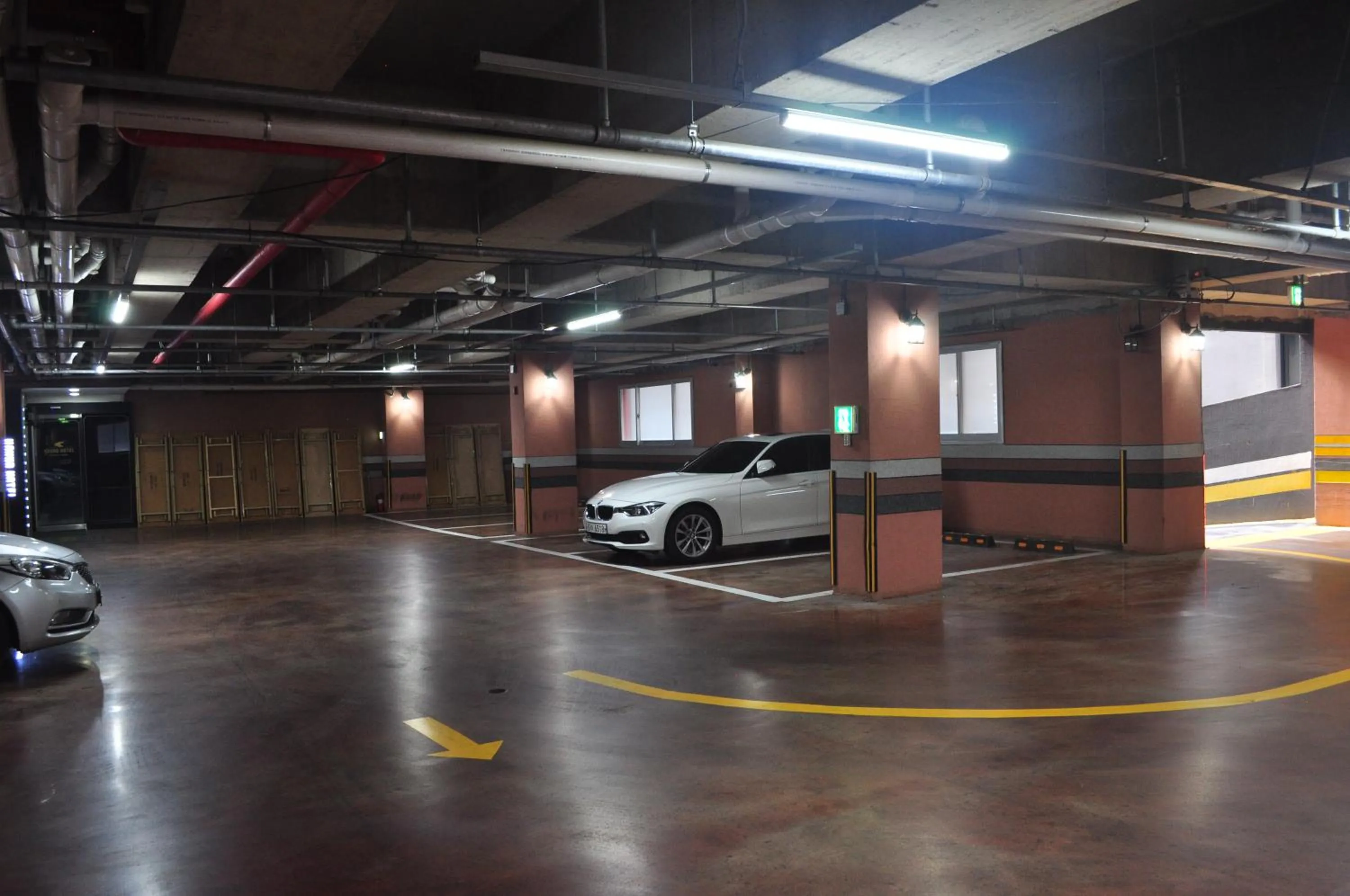 Parking in HOUND Hotel Sangmu