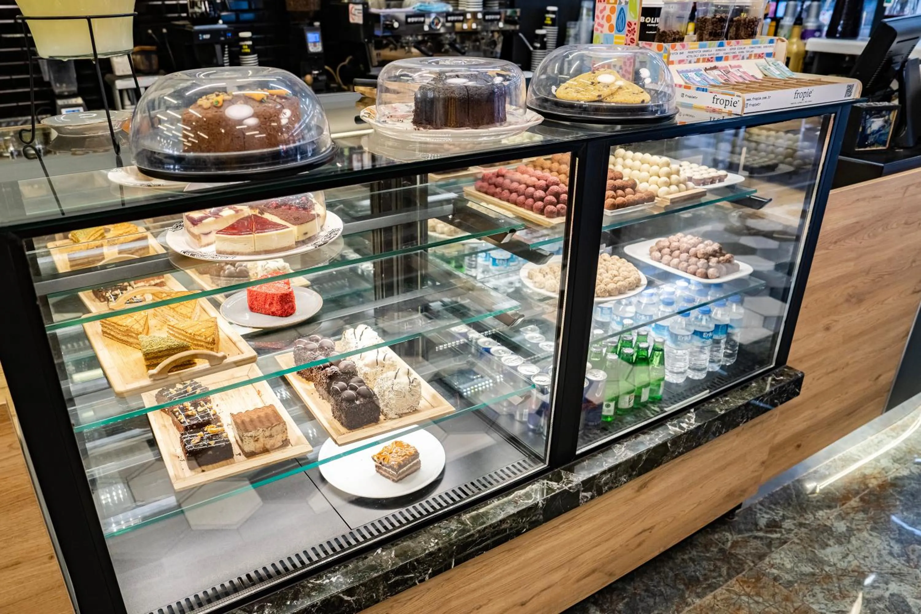 Banquet/Function facilities in Konur Hotel