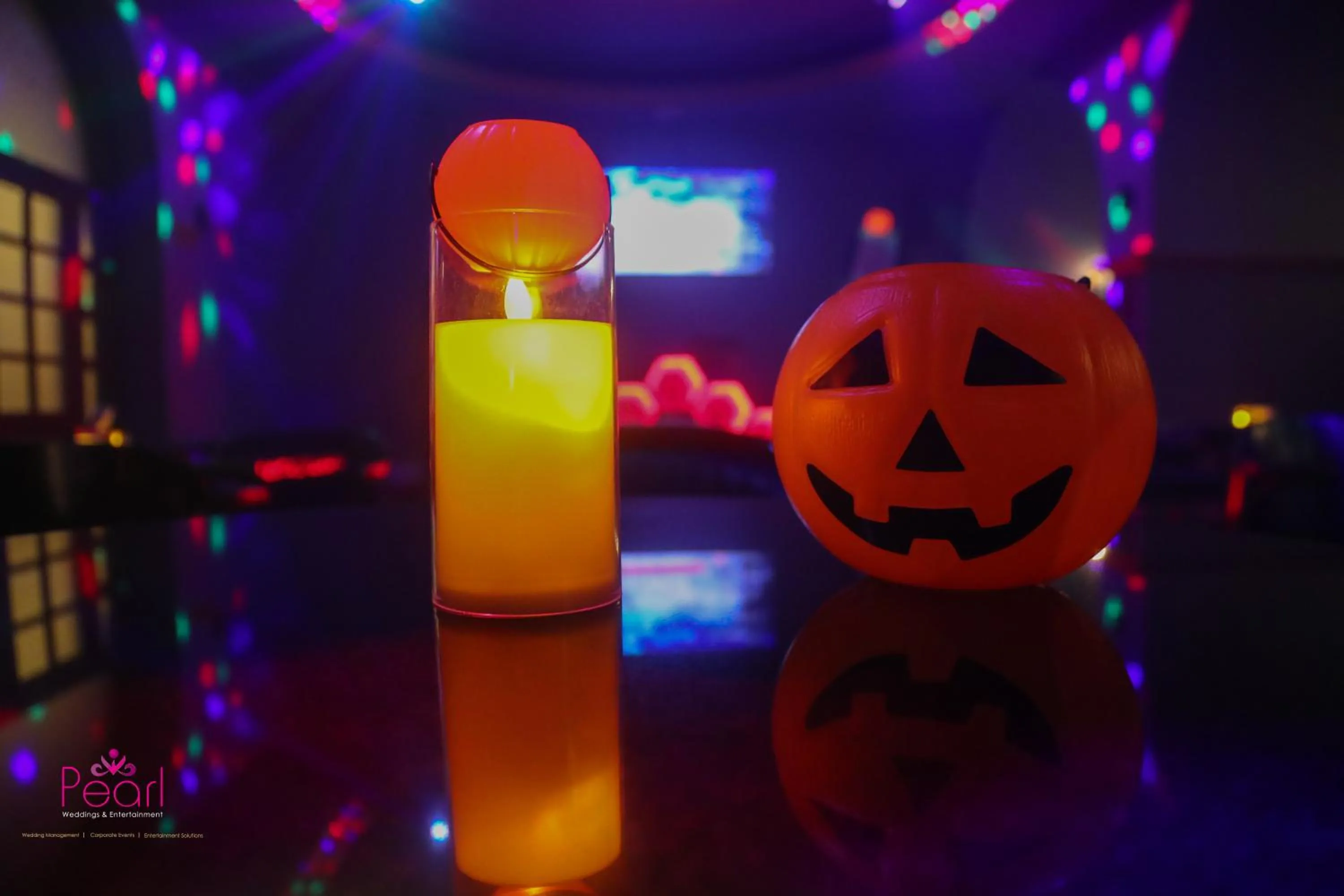 Lounge or bar in Goa Country Club By Pearl Near Udyog vihar Yashobhoomi