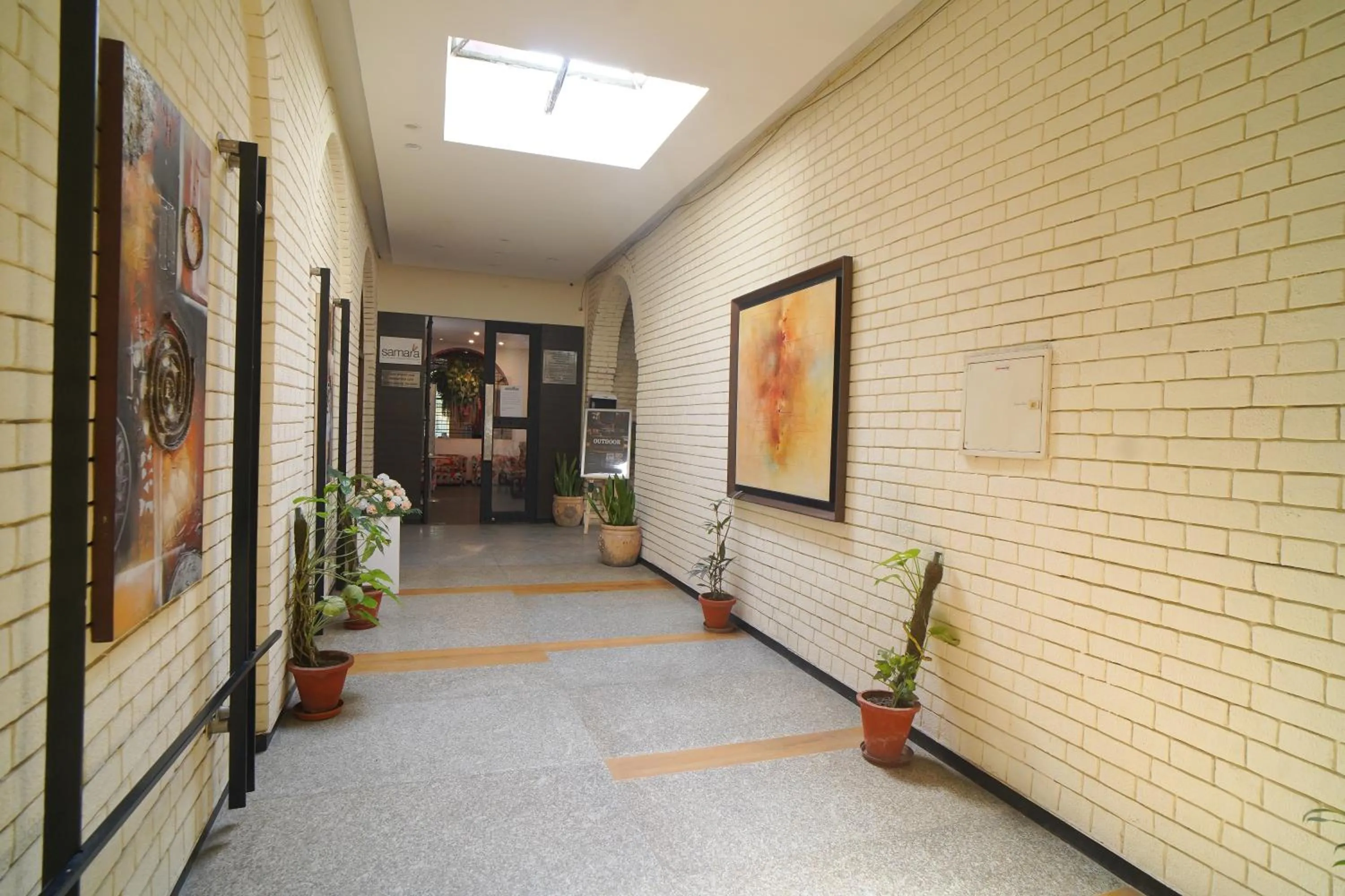 Property building in Goa Country Club By Pearl Near Udyog vihar Yashobhoomi