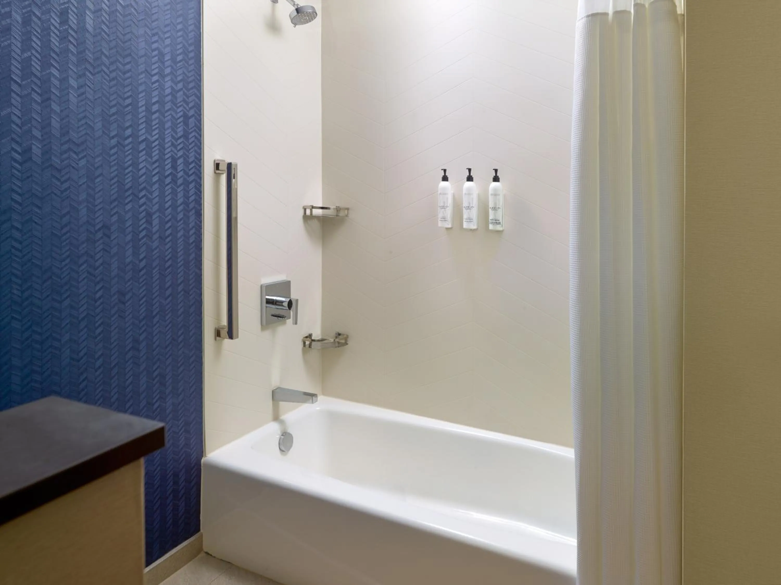 Bathroom in Fairfield by Marriott Inn & Suites Alpharetta Avalon Area