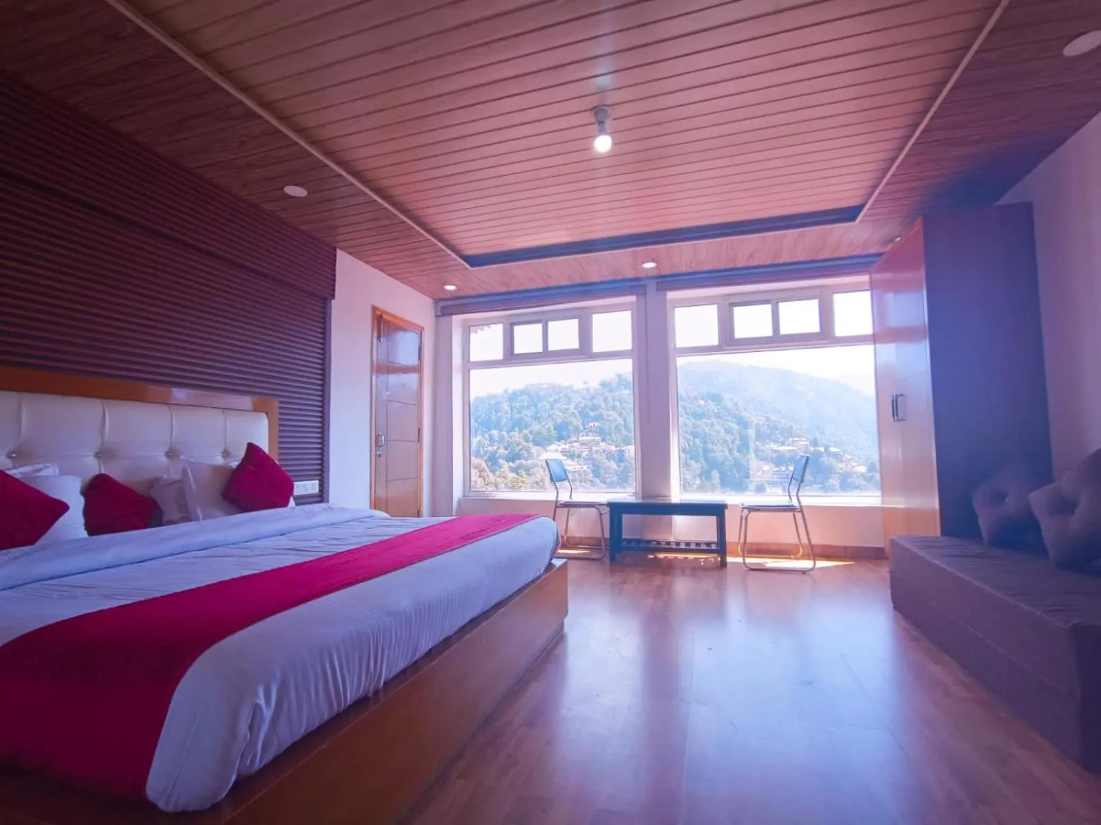 Natural landscape, Bed in Hotel Snow Ark inn, Dalhousie