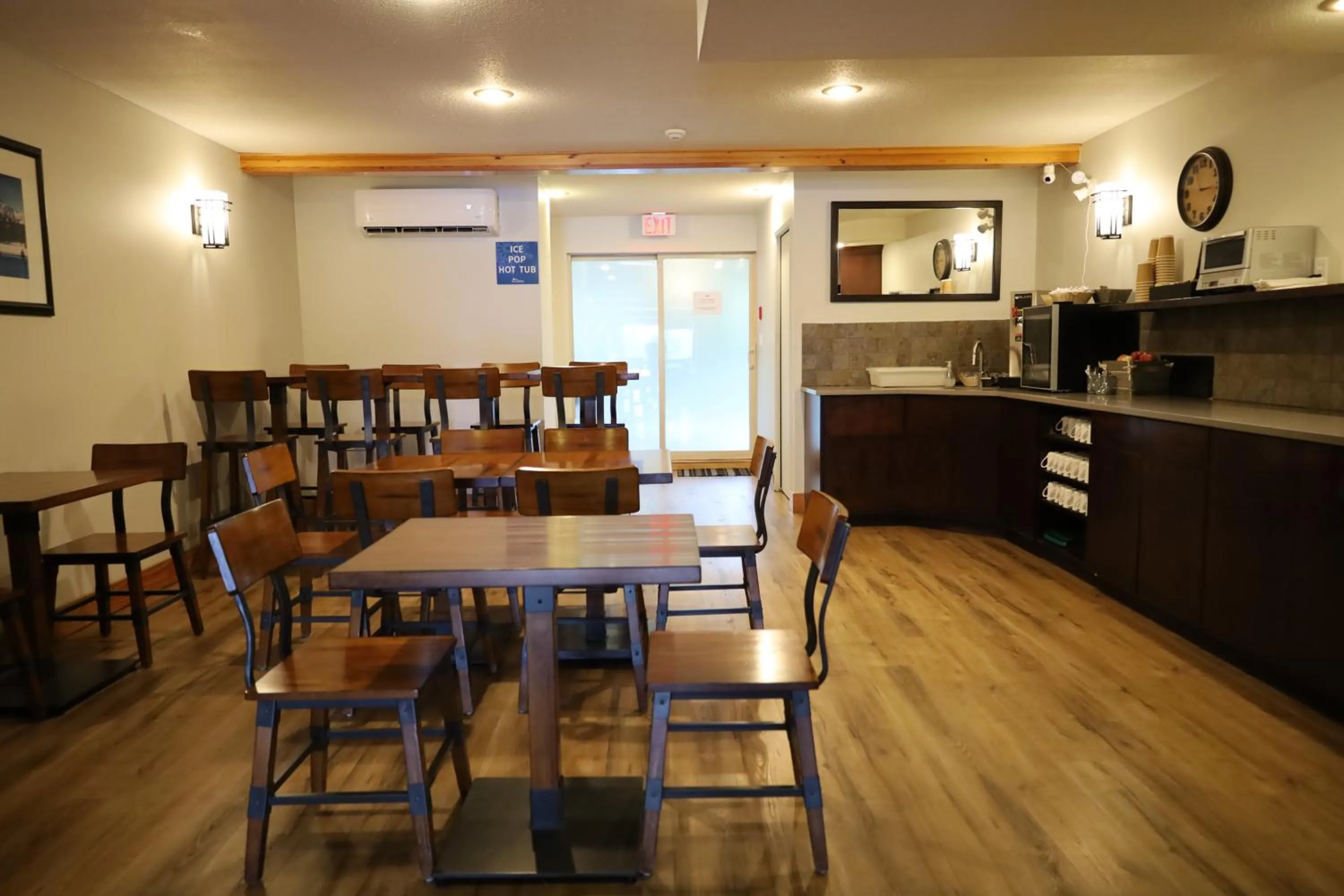 Glacier Mountain Lodge