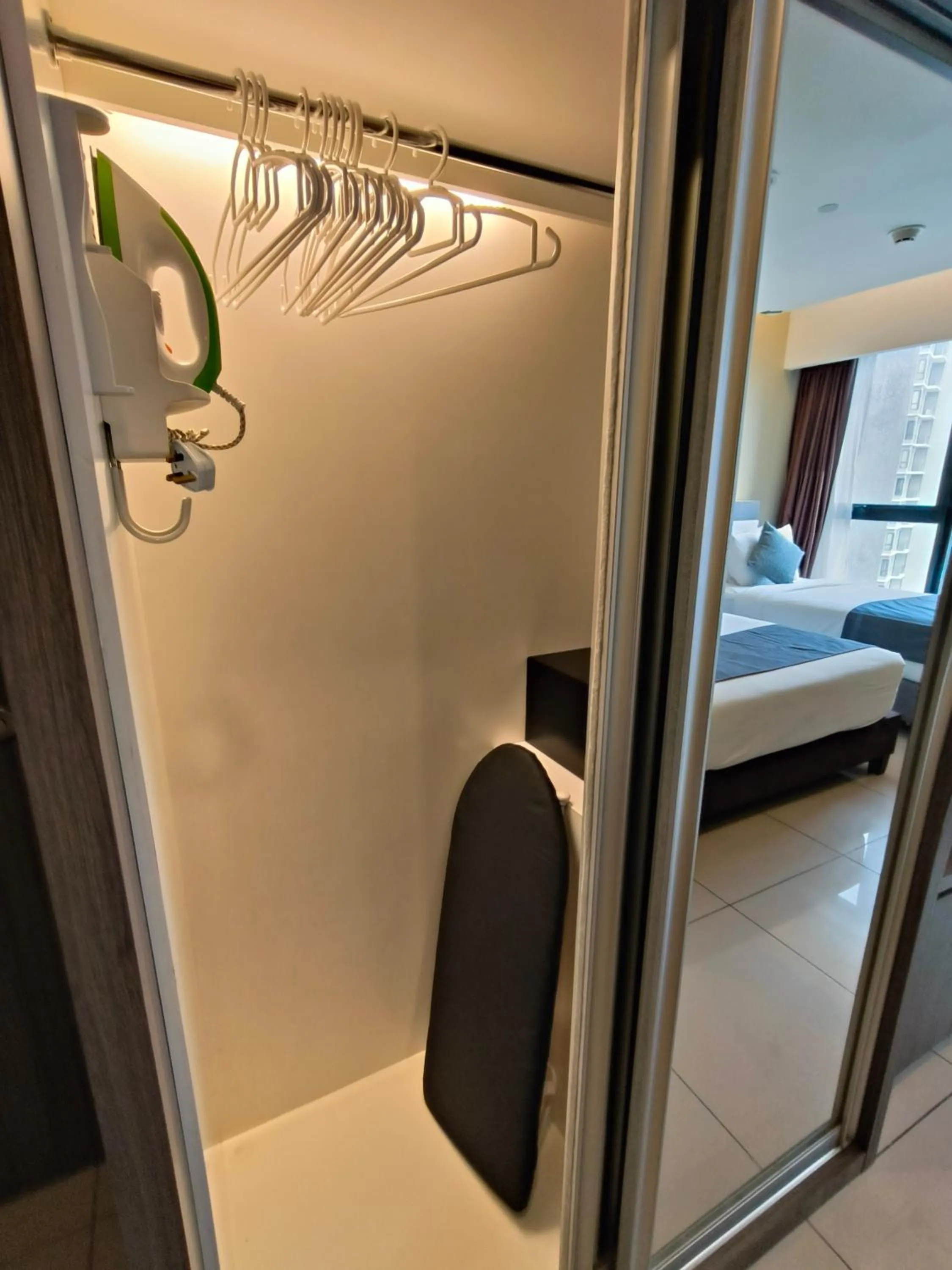 flat iron, Bed in Emerald Homes Cozy Homestay at Ion Delemen Genting Highlands