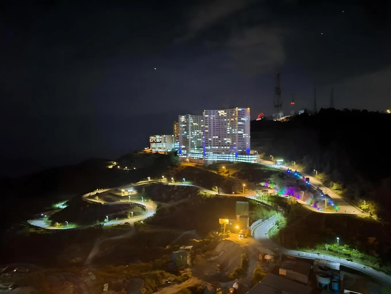 Landmark view in Emerald Homes Cozy Homestay at Ion Delemen Genting Highlands