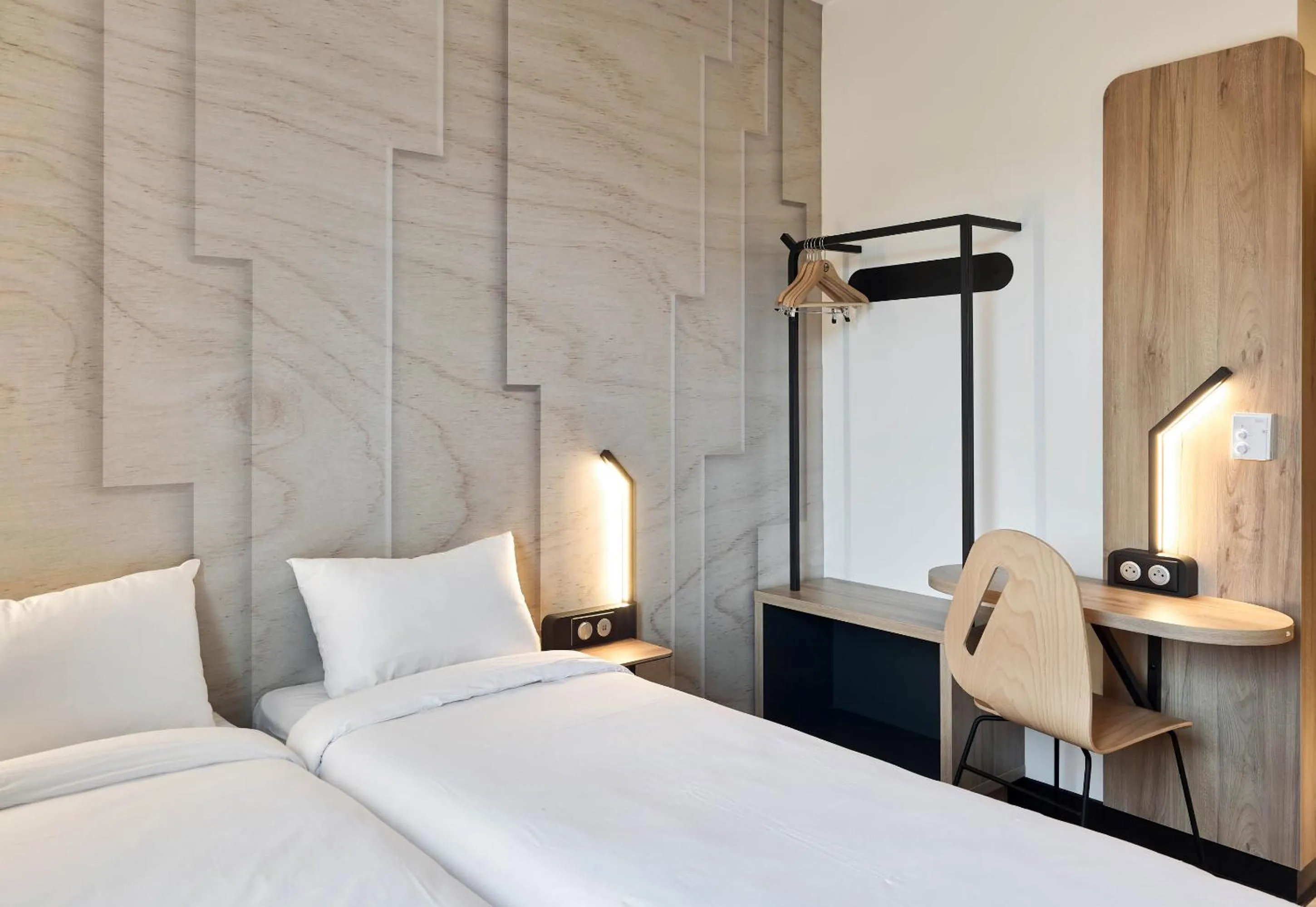 Bedroom, Bed in B&B HOTEL Orléans Saran