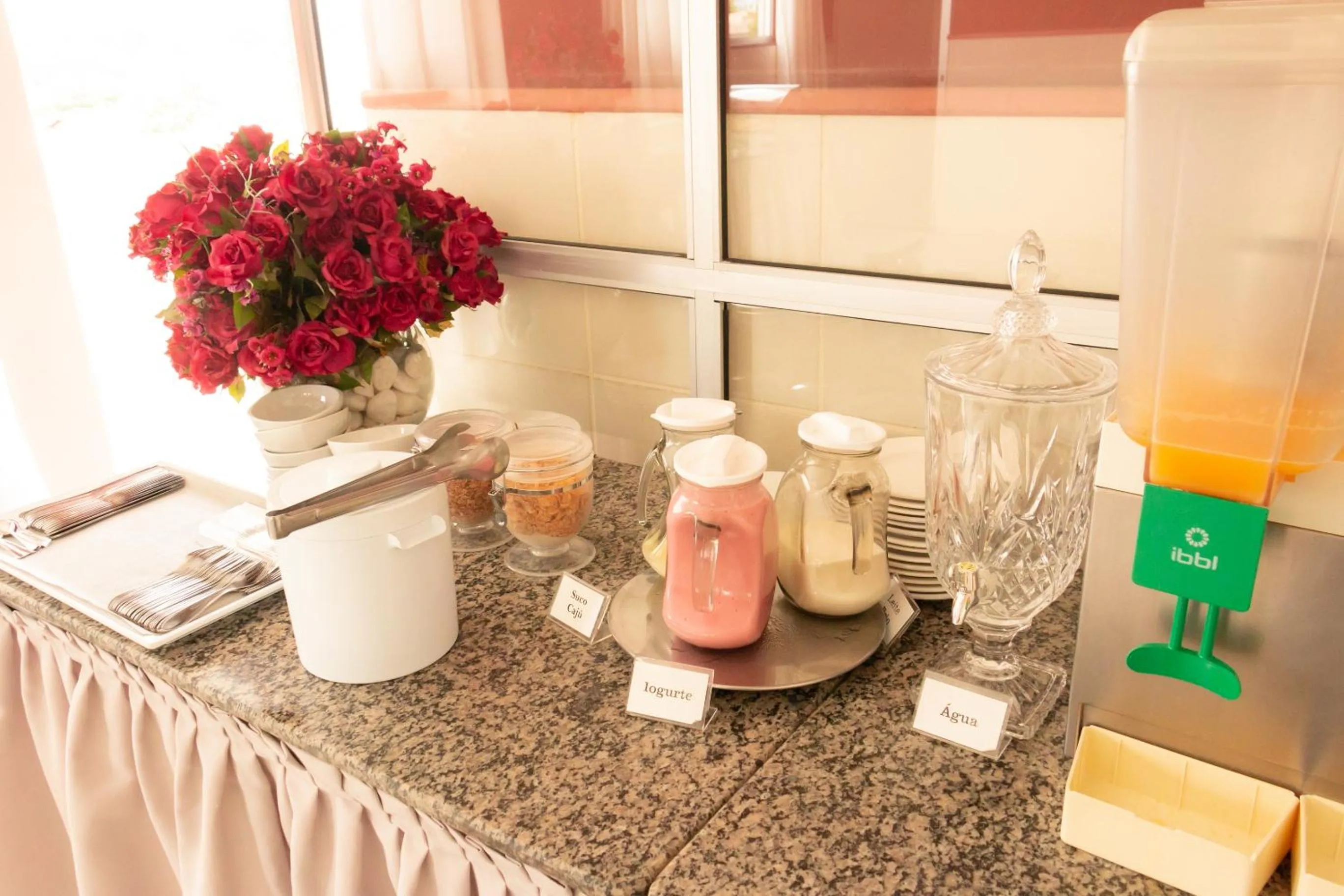 Breakfast in Contagem Centro Hotel