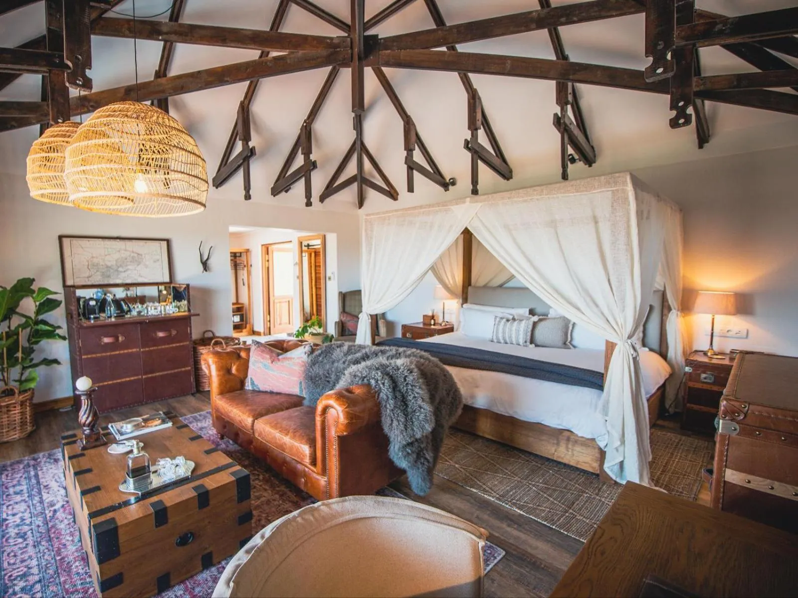 Photo of the whole room, Bed in Otjiwa Mountain Lodge