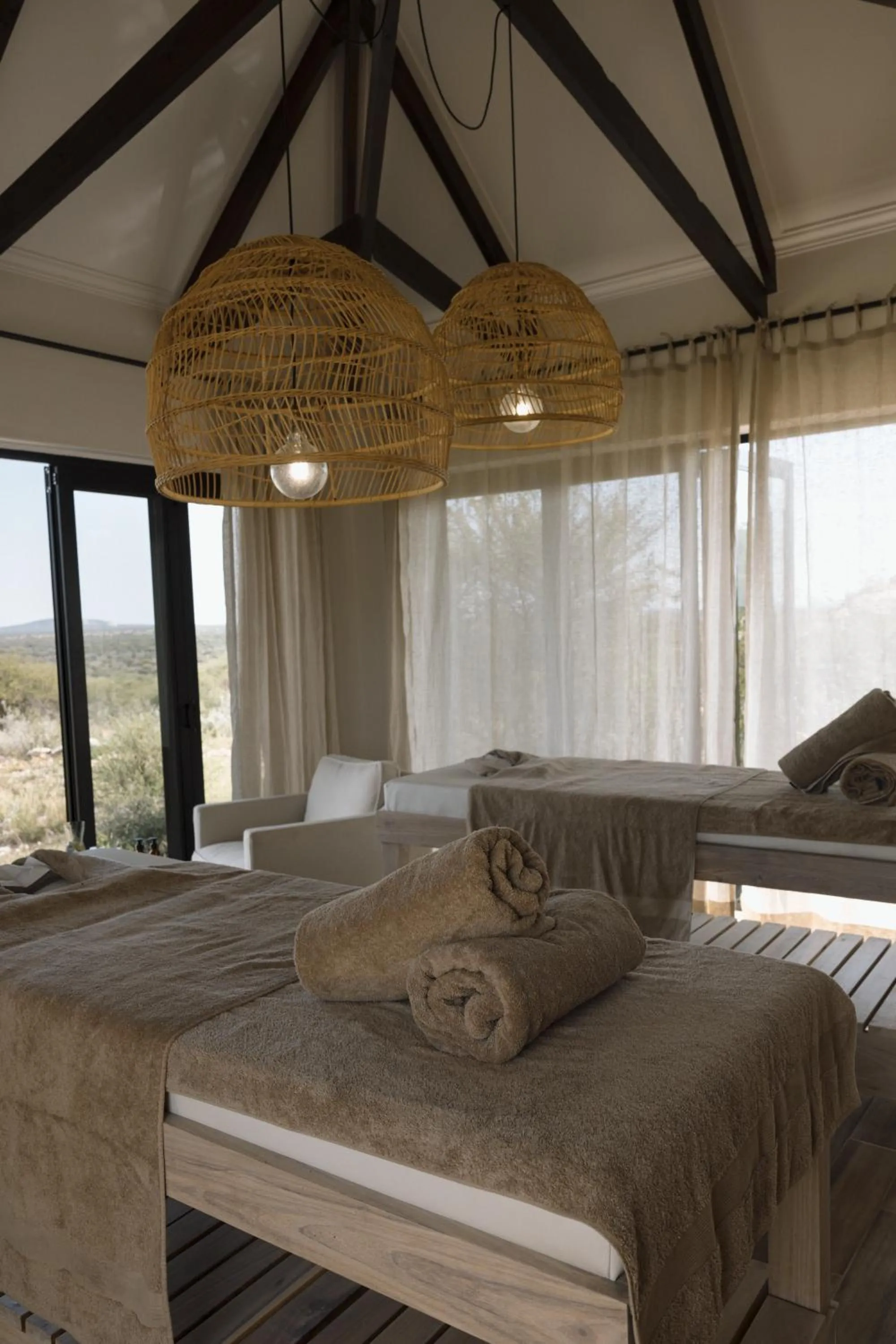 Spa and wellness centre/facilities, Bed in Otjiwa Mountain Lodge
