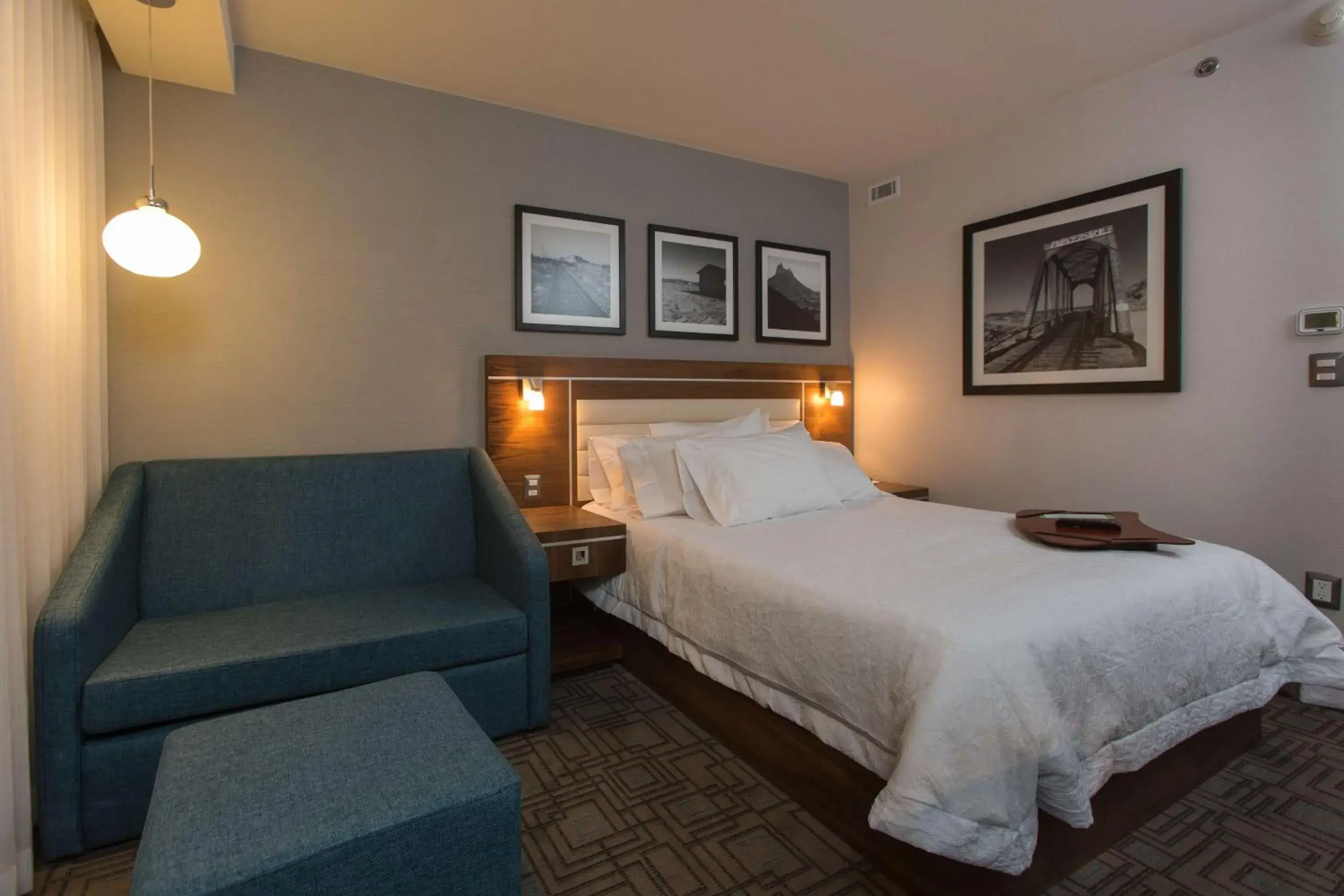 Queen Bed with Sofa Bed - Non Smoking in Hampton Inn by Hilton Hermosillo Queen Bed with Sofa Bed - Non Smoking in Hampton Inn by Hilton Hermosillo