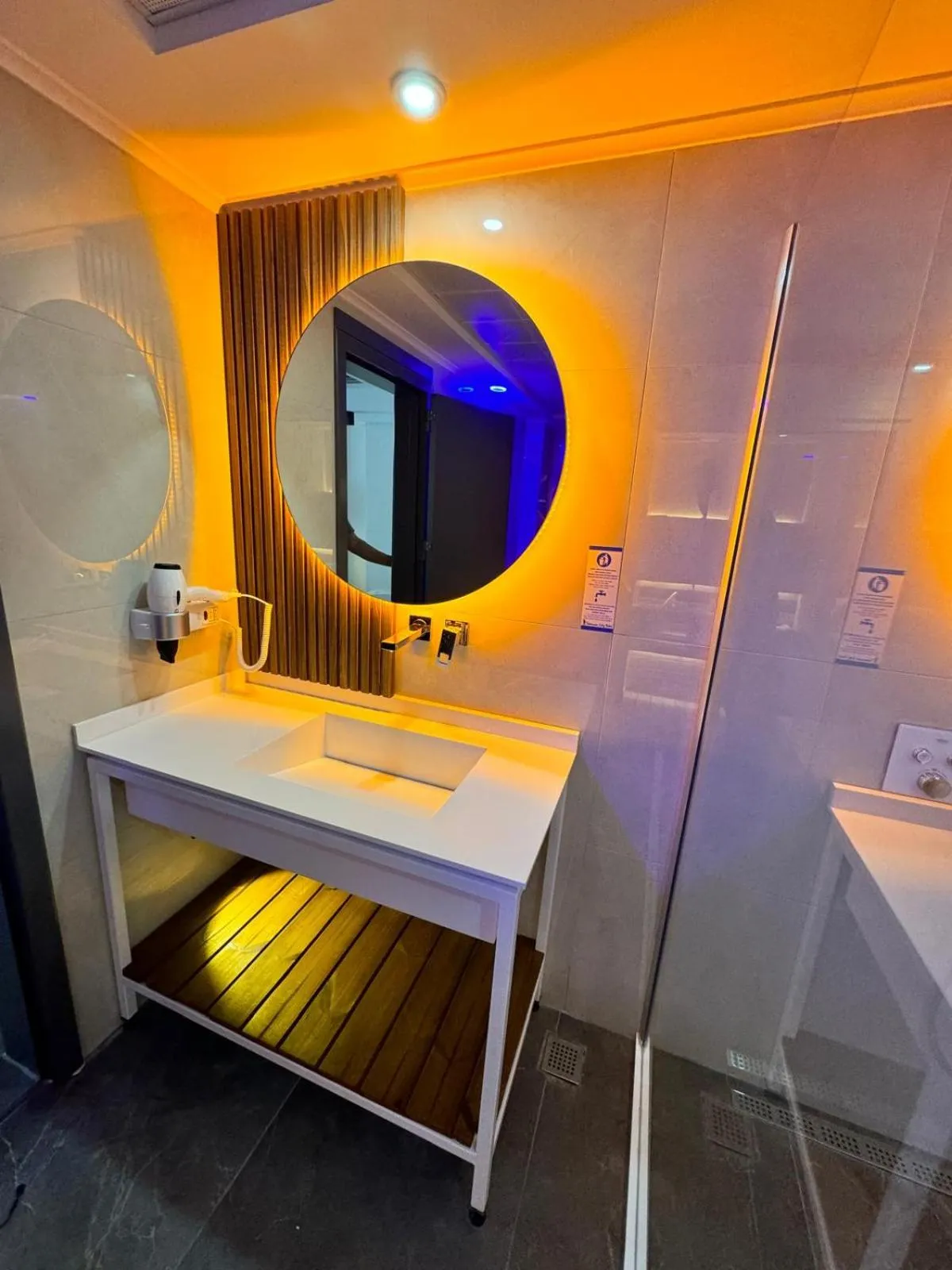 Bathroom in TELMESSOS CİTY HOTEL- Adults Only