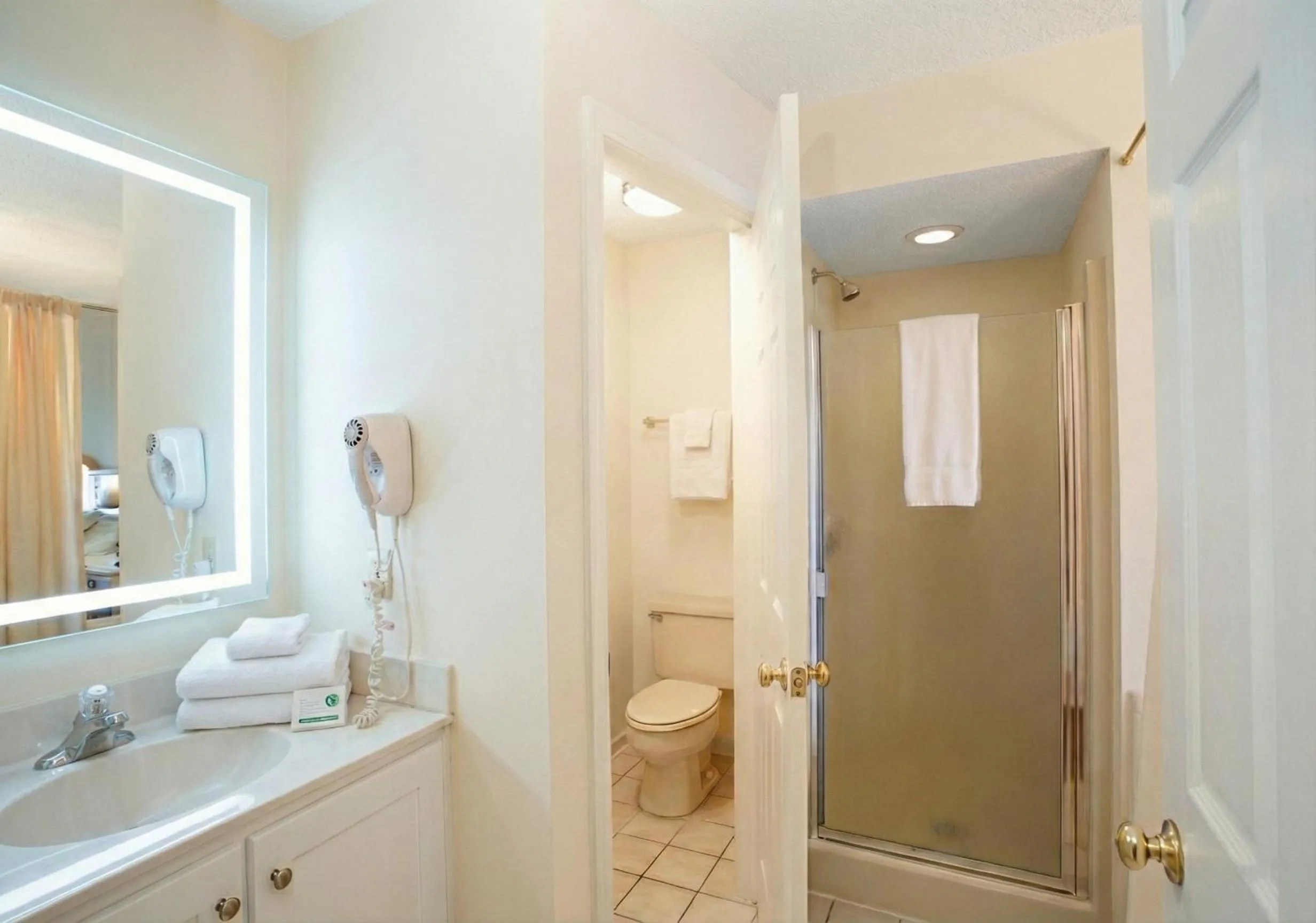 Shower in Pointes North Beachfront Hotel - 2 Person Spa Tub Studios