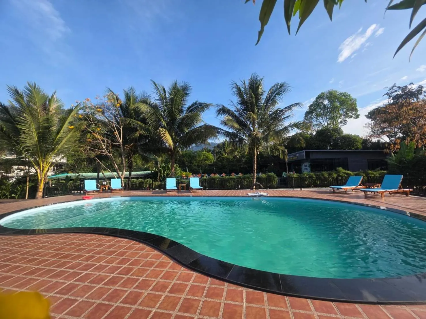 Swimming pool in Khao Sok Country Resort