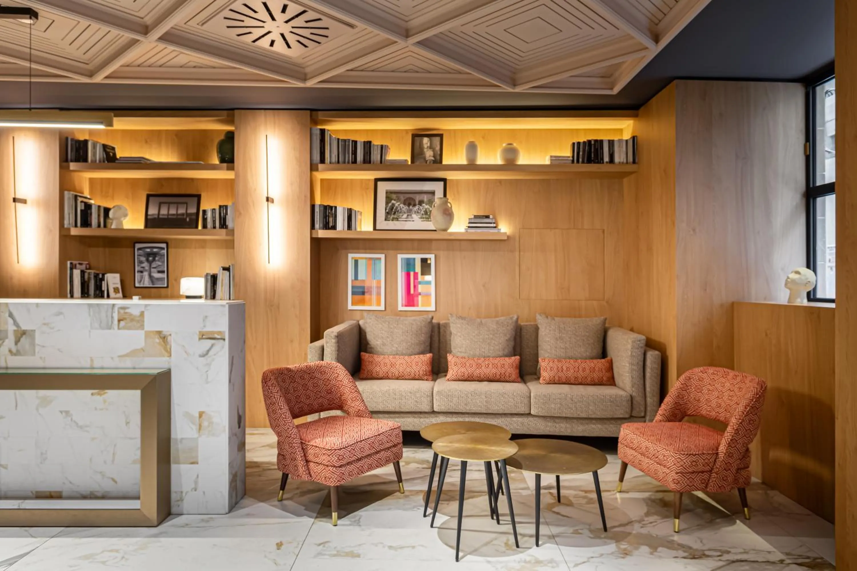 Lobby or reception in Room Mate Leo, Granada