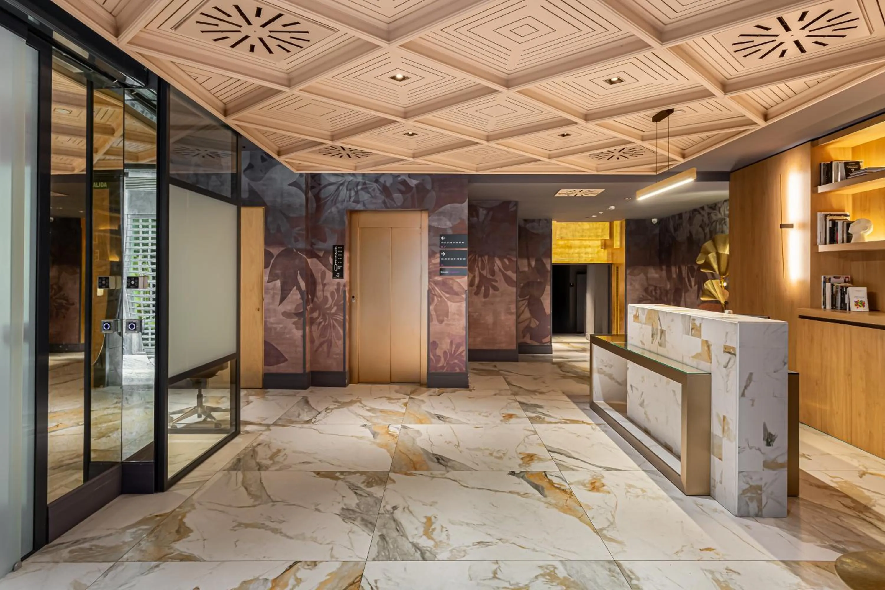 Lobby or reception in Room Mate Leo, Granada