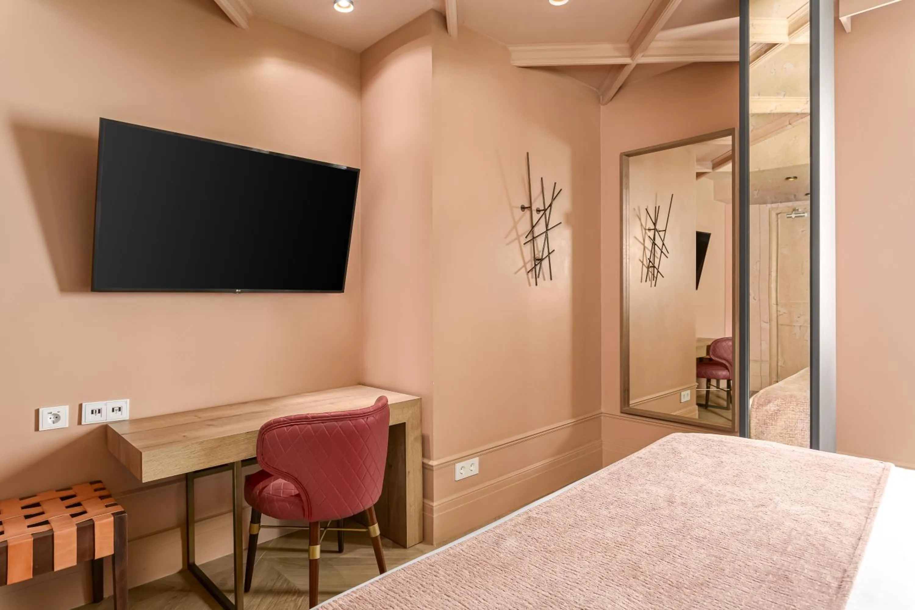 Bedroom, Bed in Room Mate Leo, Granada